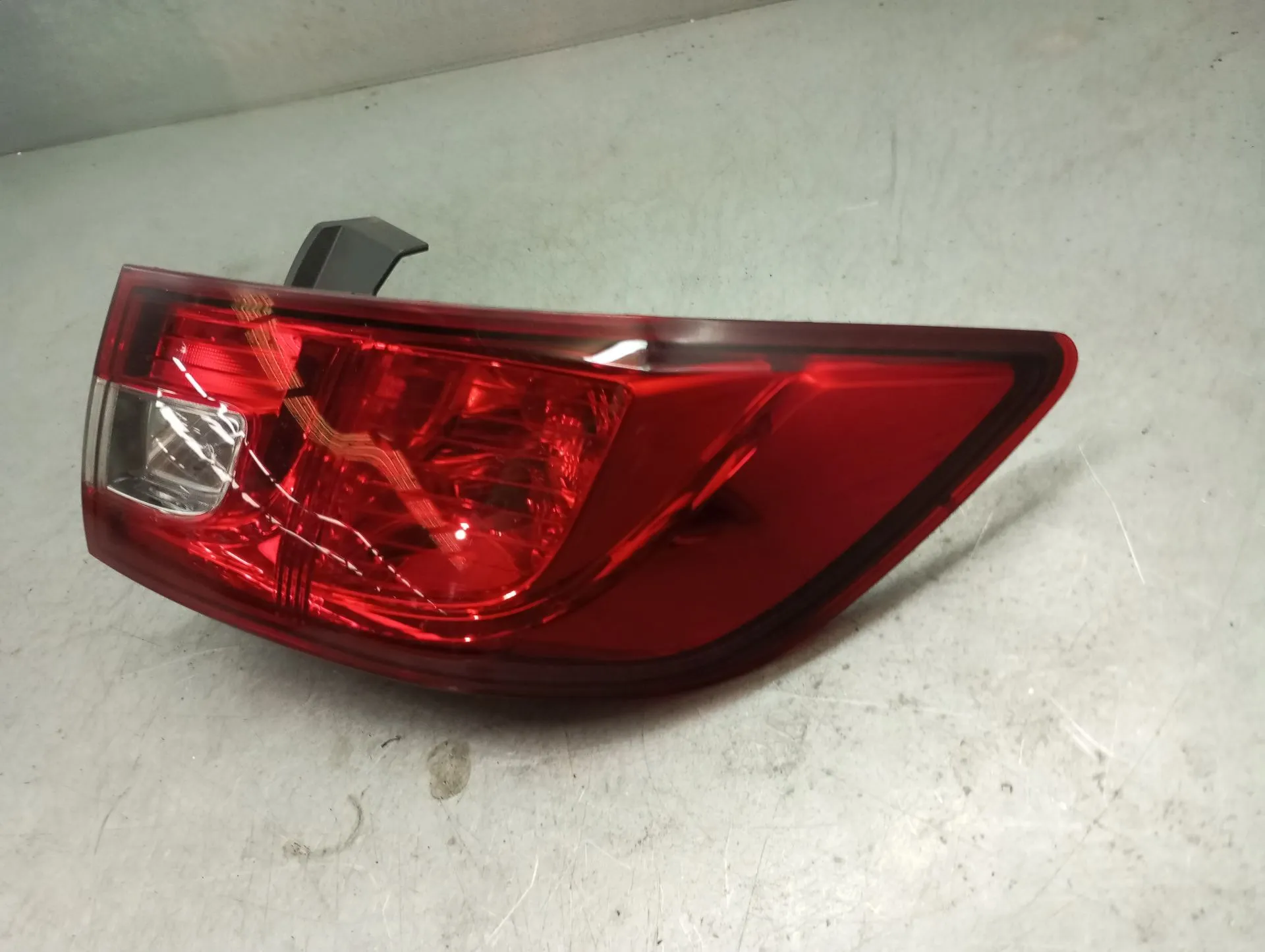 Feu arrière Droite RENAULT Clio IV (BH_) Imagem-1