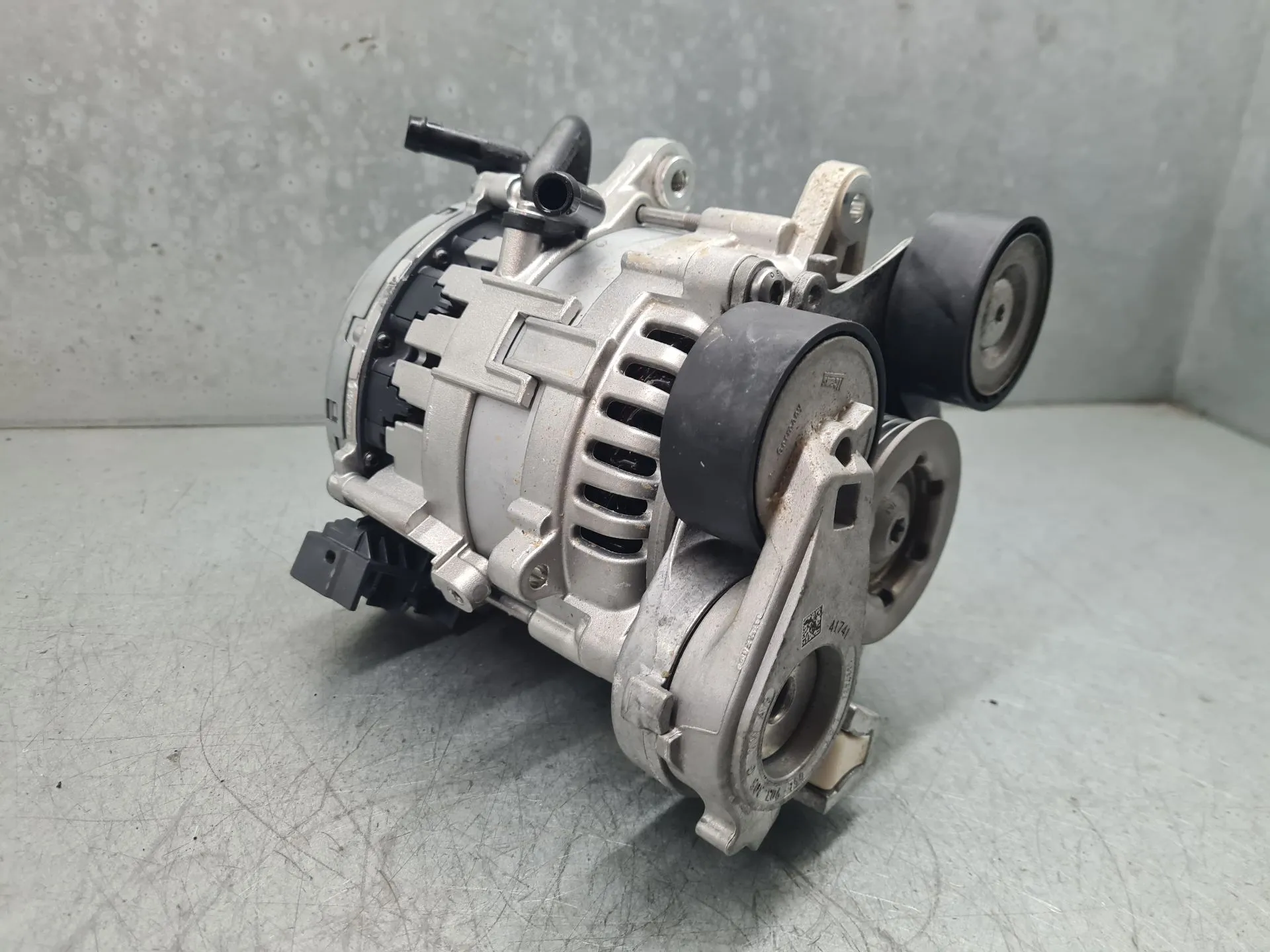 Alternador VOLKSWAGEN Golf VIII Variant (CG5) Imagem-3