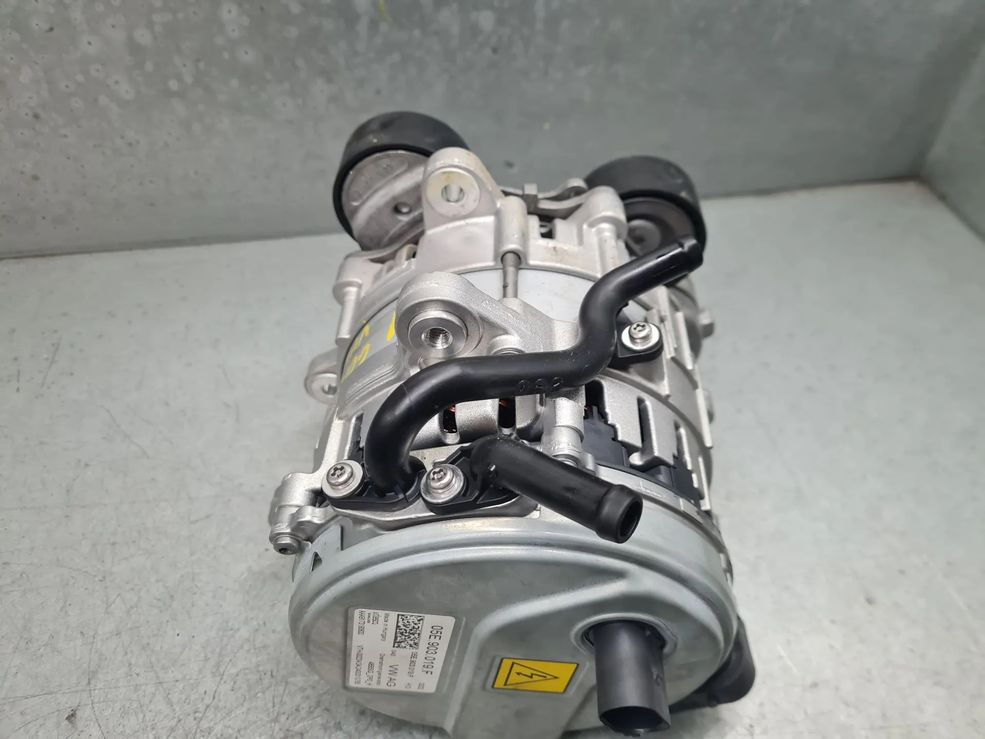 Alternador VOLKSWAGEN Golf VIII Variant (CG5) Imagem-5