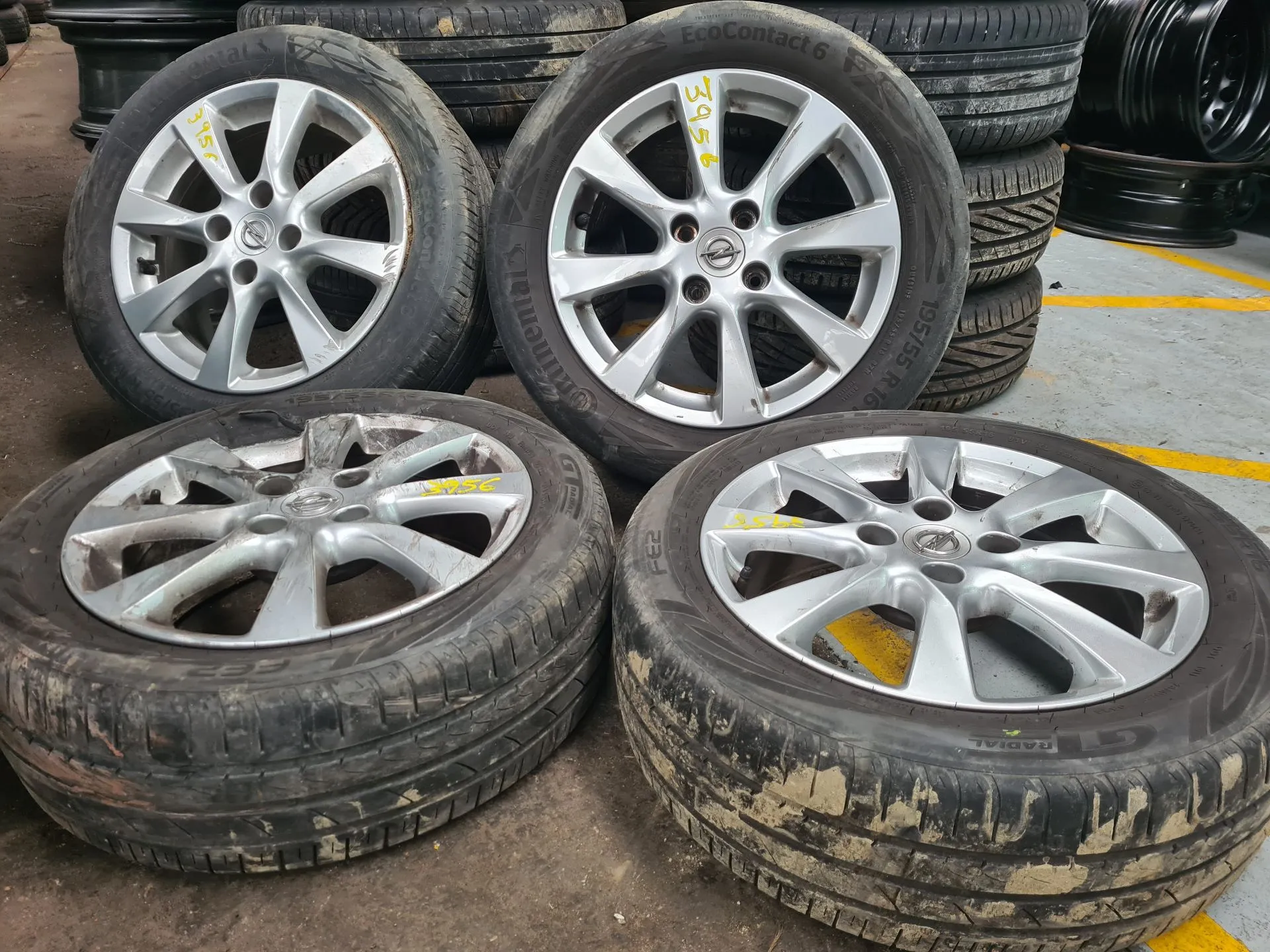 Conjunto Jantes Especiais OPEL Corsa F Imagem-0