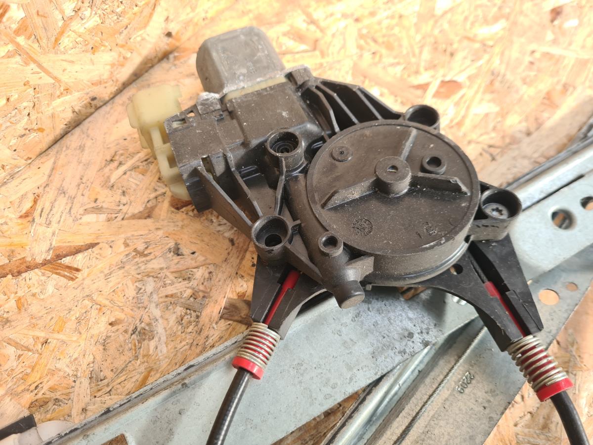 Lève-vitre avant gauche FORD Fiesta VI (CB1, CCN) Imagem-2