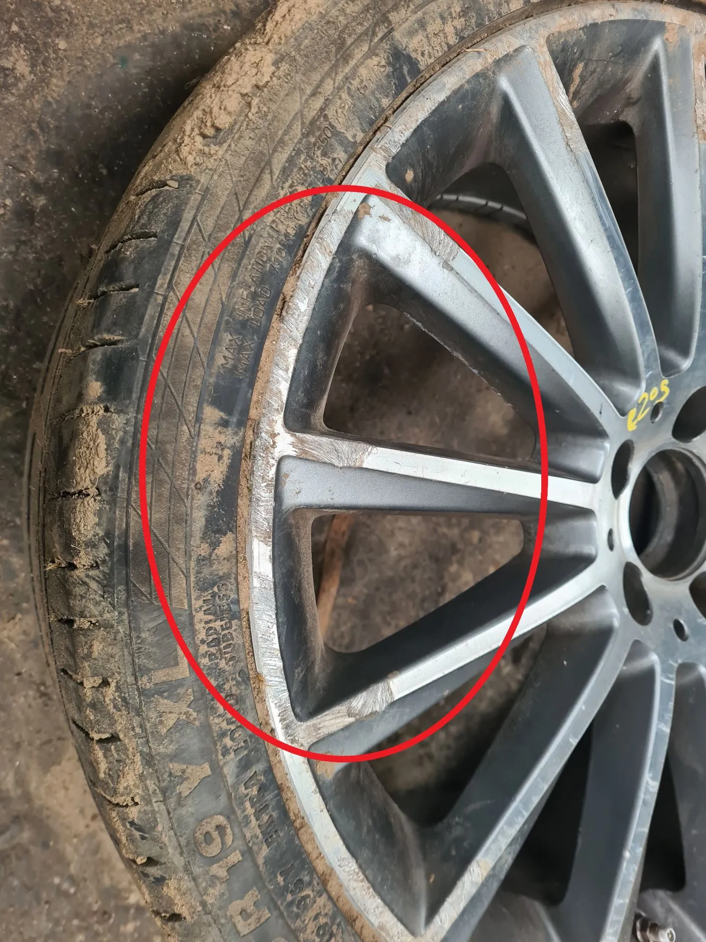 Llanta Trasera Izquierda MERCEDES-BENZ Classe C Coupé (C205) Imagem-9