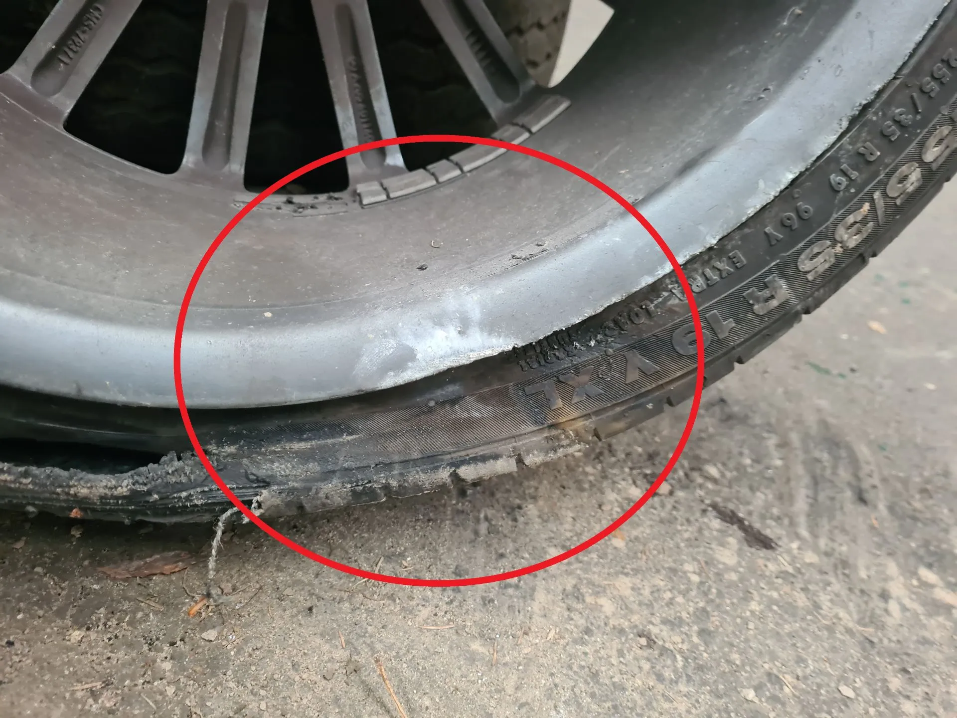 Llanta Trasera Izquierda MERCEDES-BENZ Classe C Coupé (C205) Imagem-11