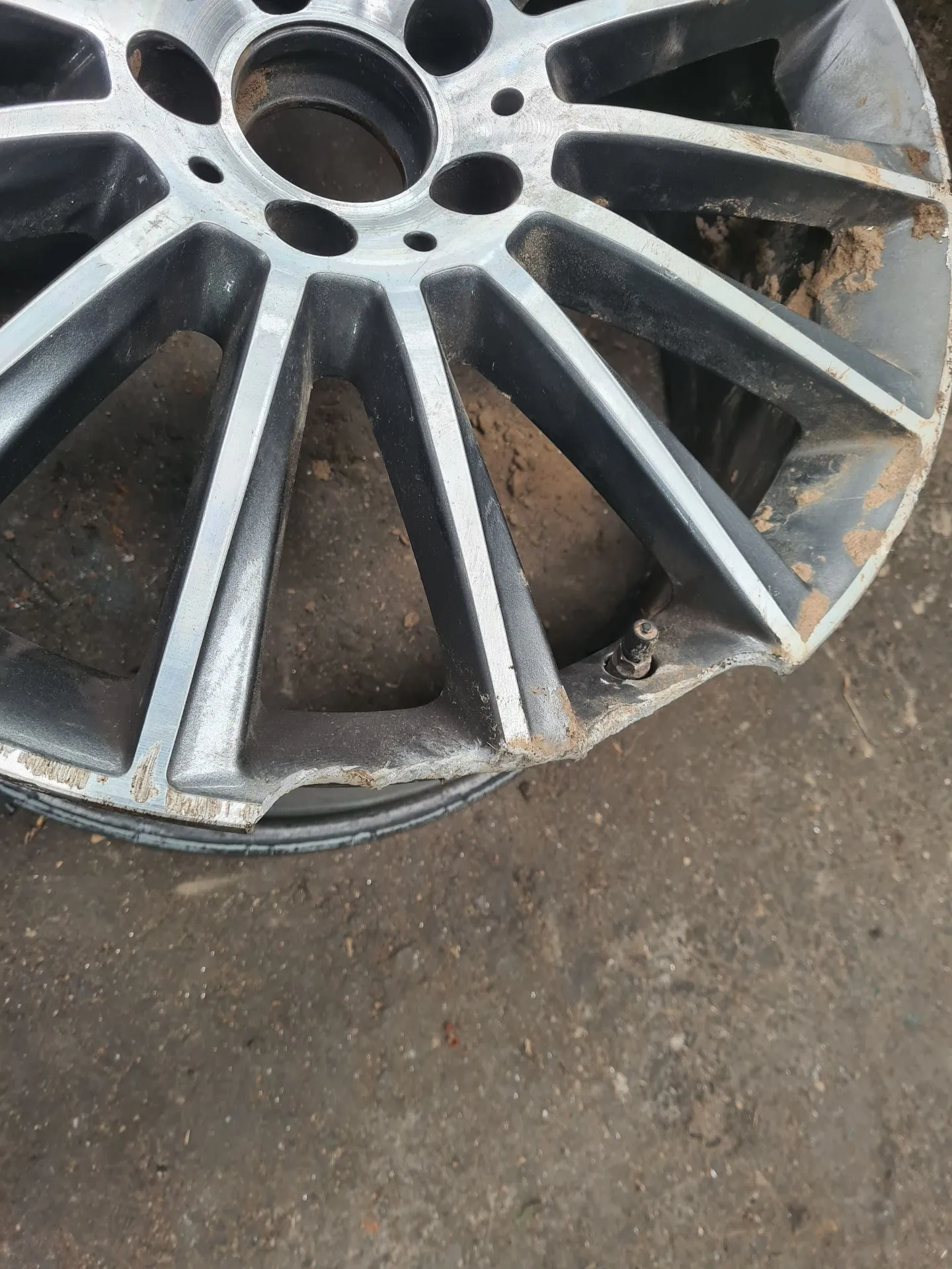 Llanta Delantera Derecha MERCEDES-BENZ Classe C Coupé (C205) Imagem-1