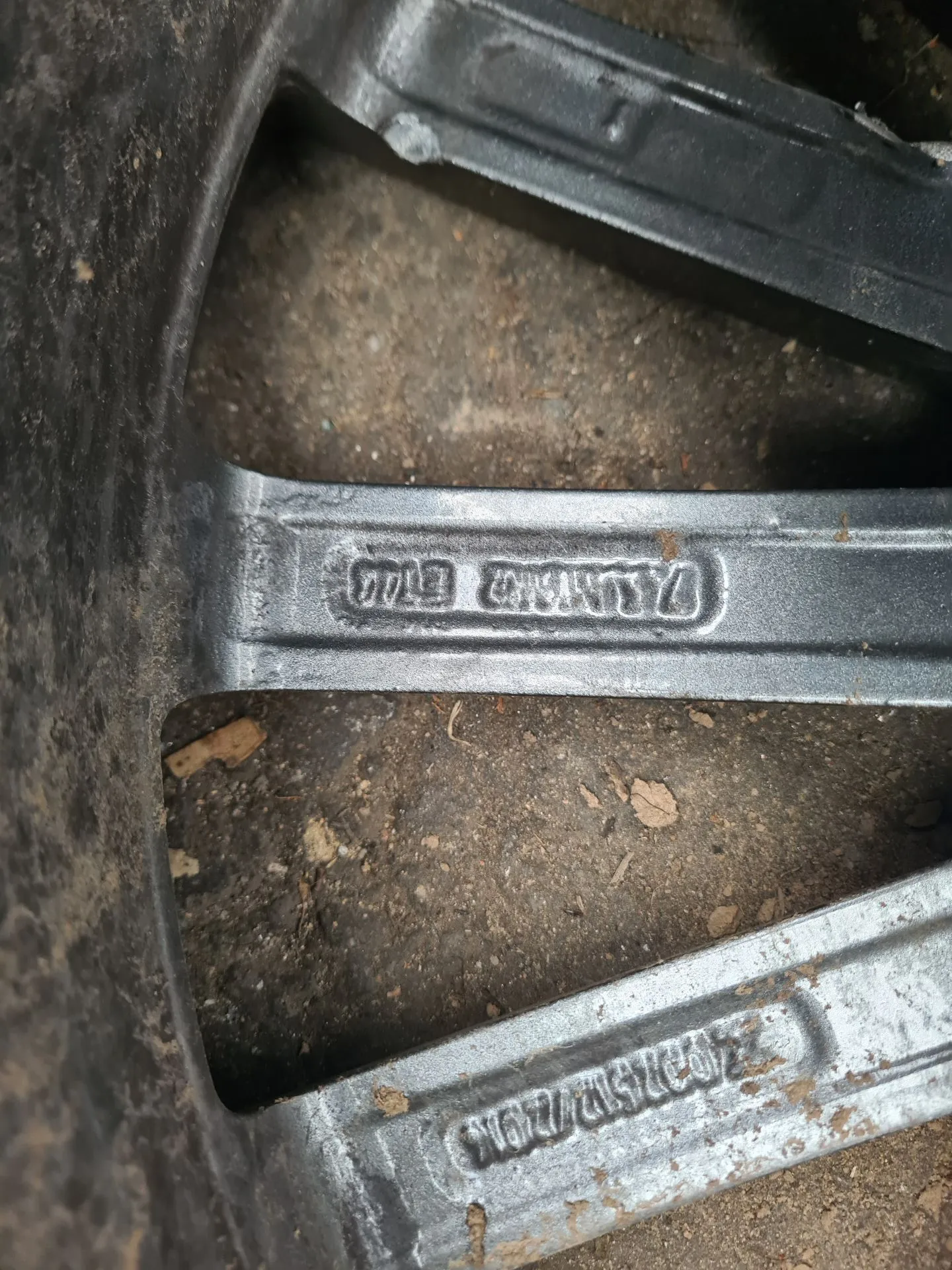 Llanta Delantera Derecha MERCEDES-BENZ Classe C Coupé (C205) Imagem-4