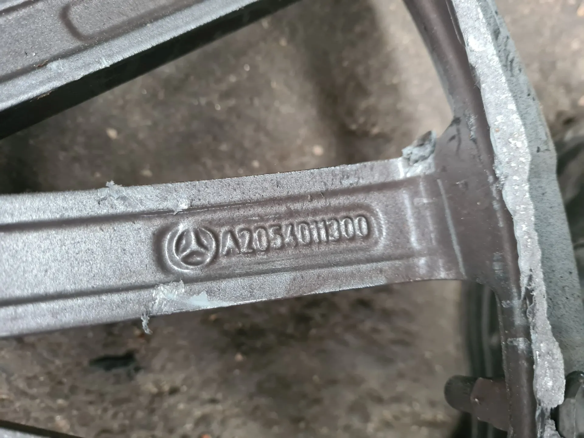 Llanta Delantera Izquierda MERCEDES-BENZ Classe C Coupé (C205) Imagem-4