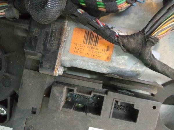 Elevador vidros frente esquerdo VOLVO C30 Imagem-5