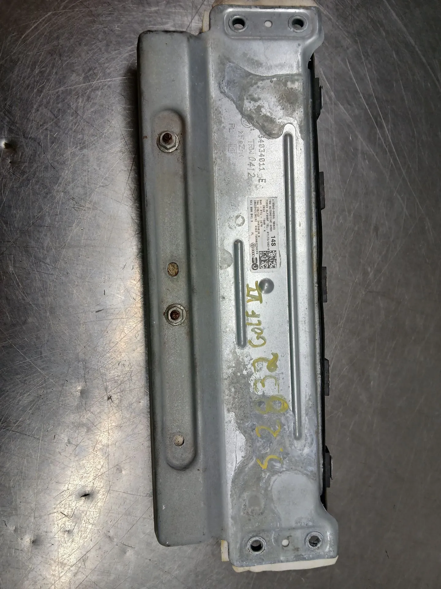 Airbag Rodilla VOLKSWAGEN Golf VI (5K1) Imagem-1