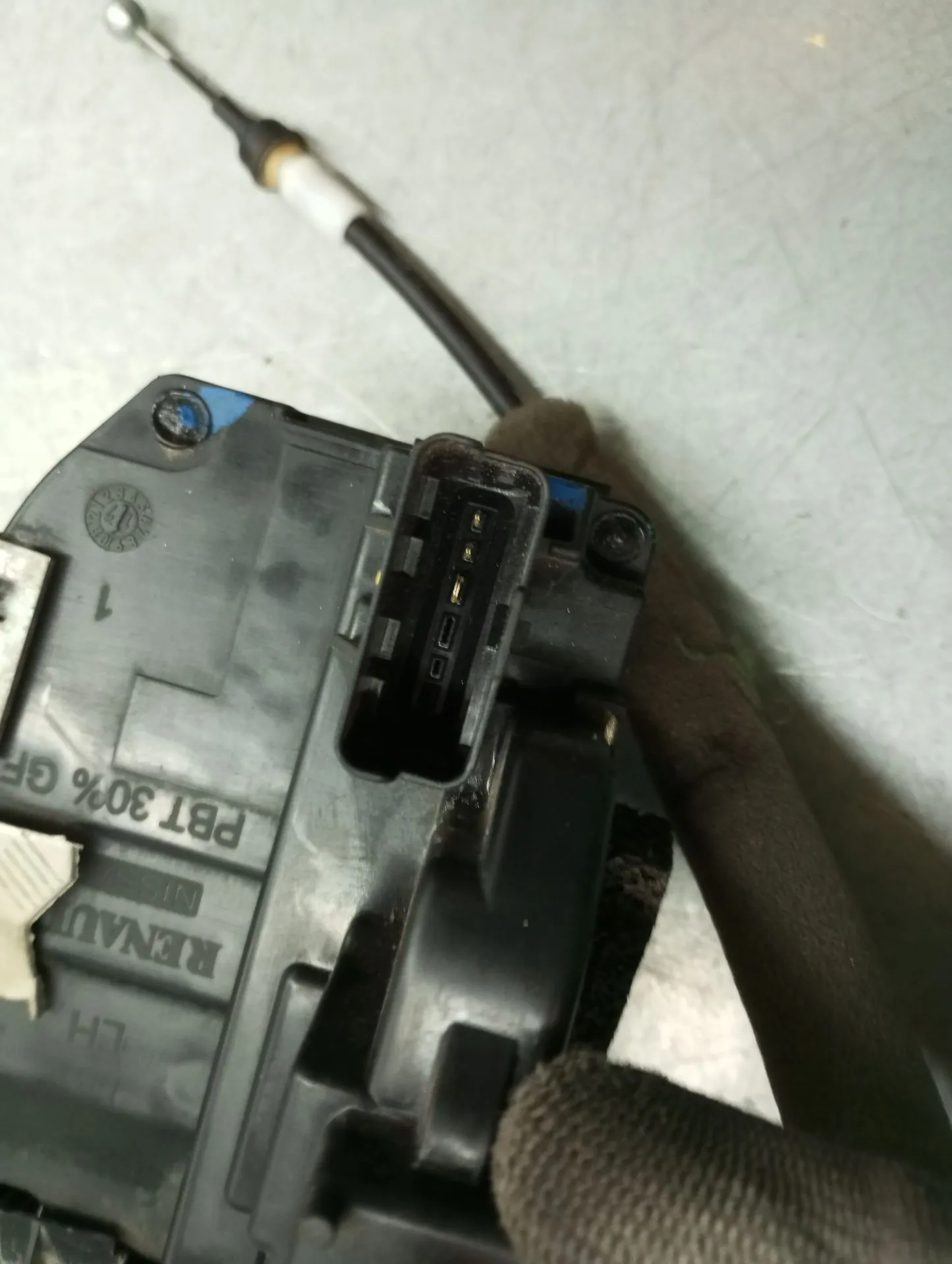 Fechadura / fecho porta trás esquerdo RENAULT Kadjar (HA_, HL_) Imagem-2