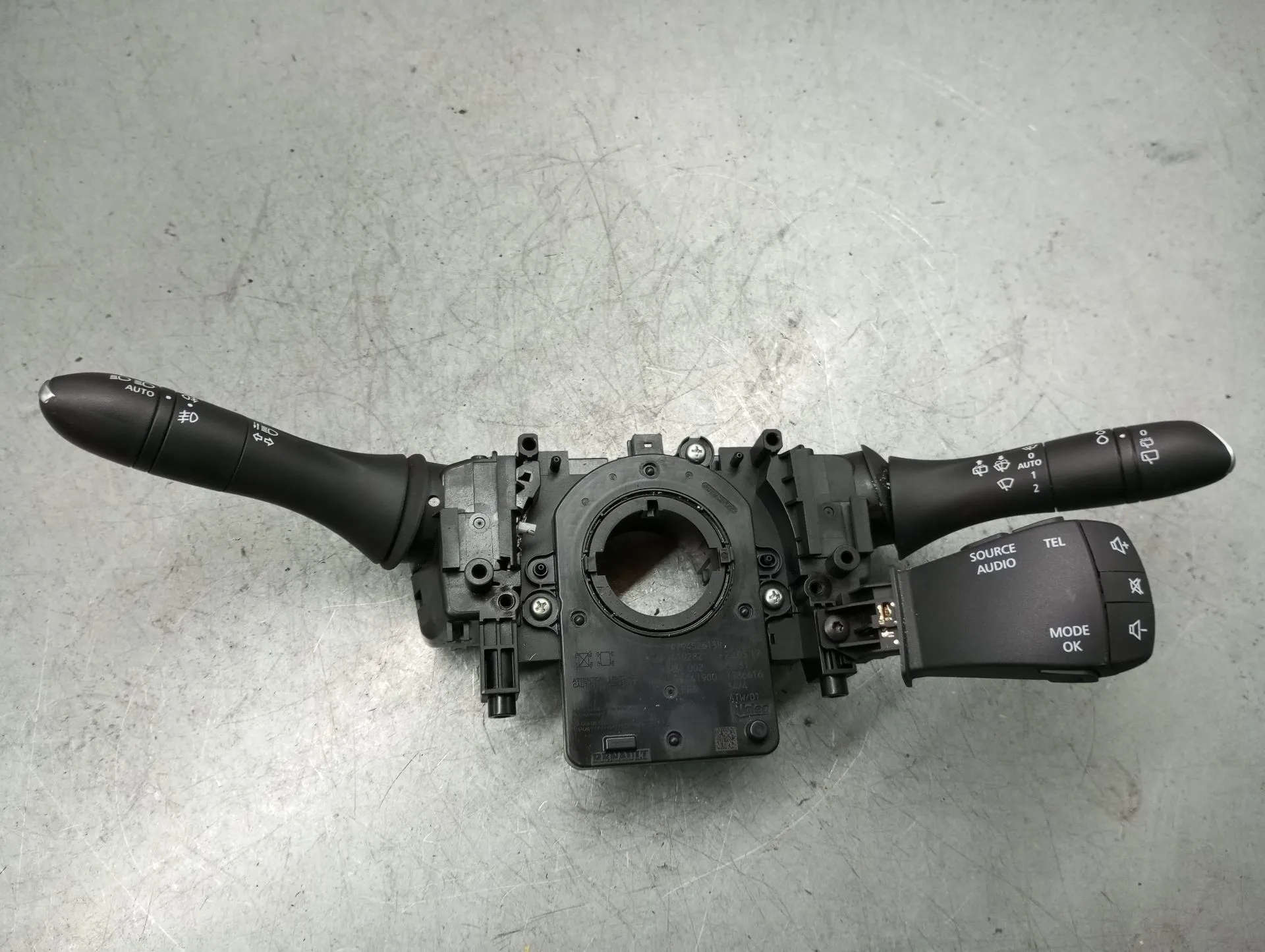 Conjunto / manetes de luzes e limpa vidros RENAULT Kadjar (HA_, HL_)