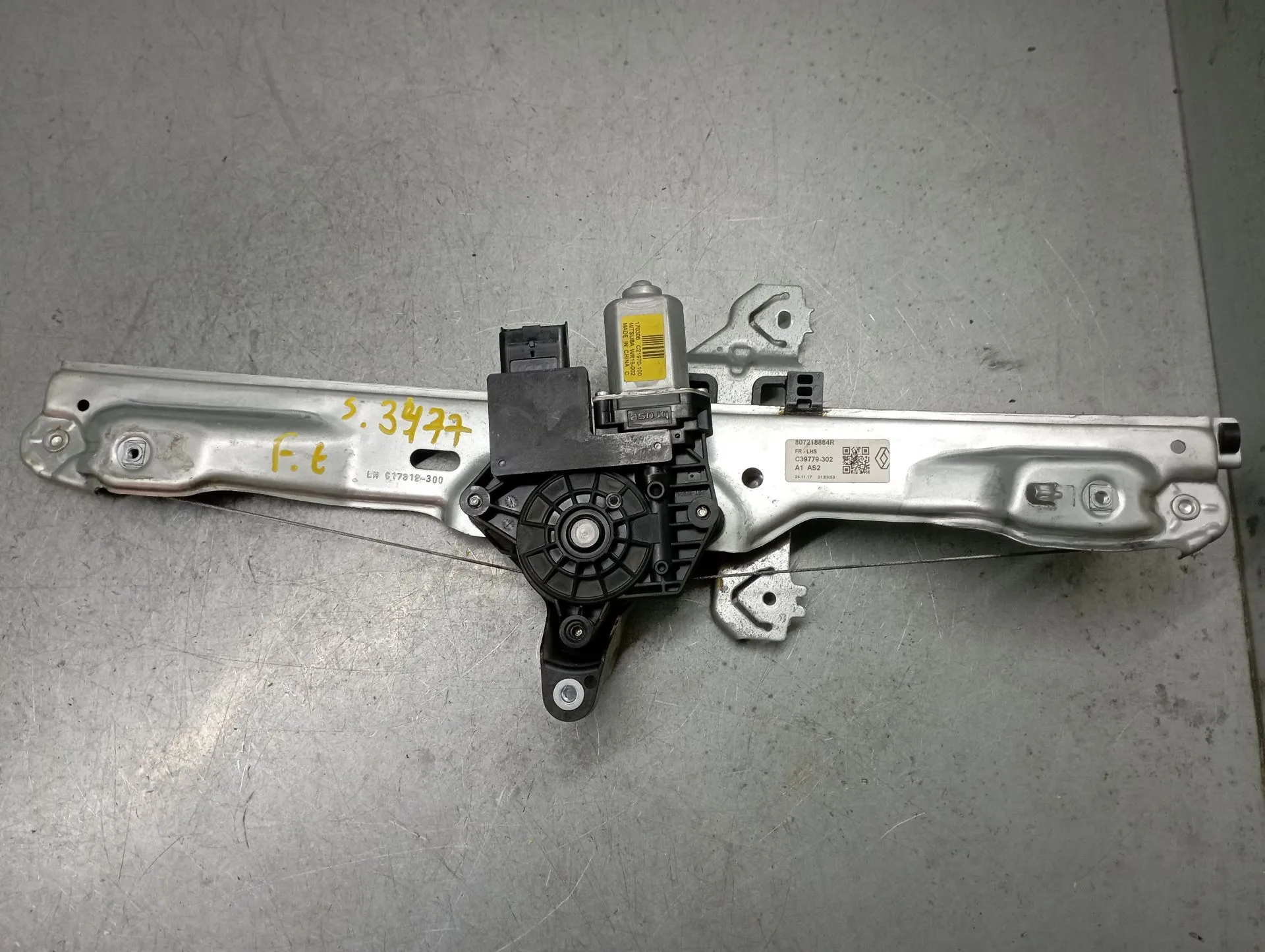 Lève-vitre avant gauche RENAULT Kadjar (HA_, HL_)