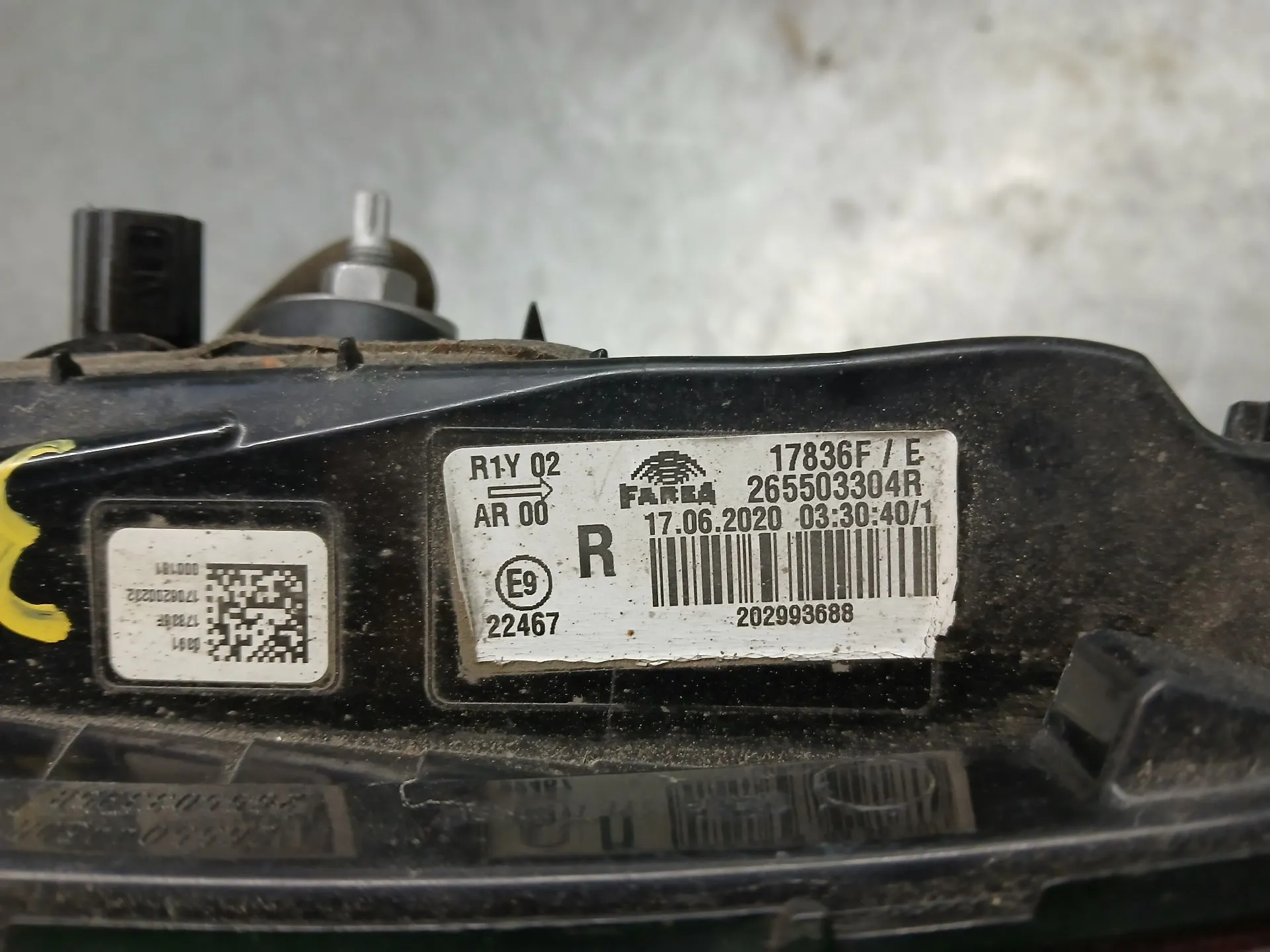 Farolim da mala direito RENAULT Clio V (BF_)