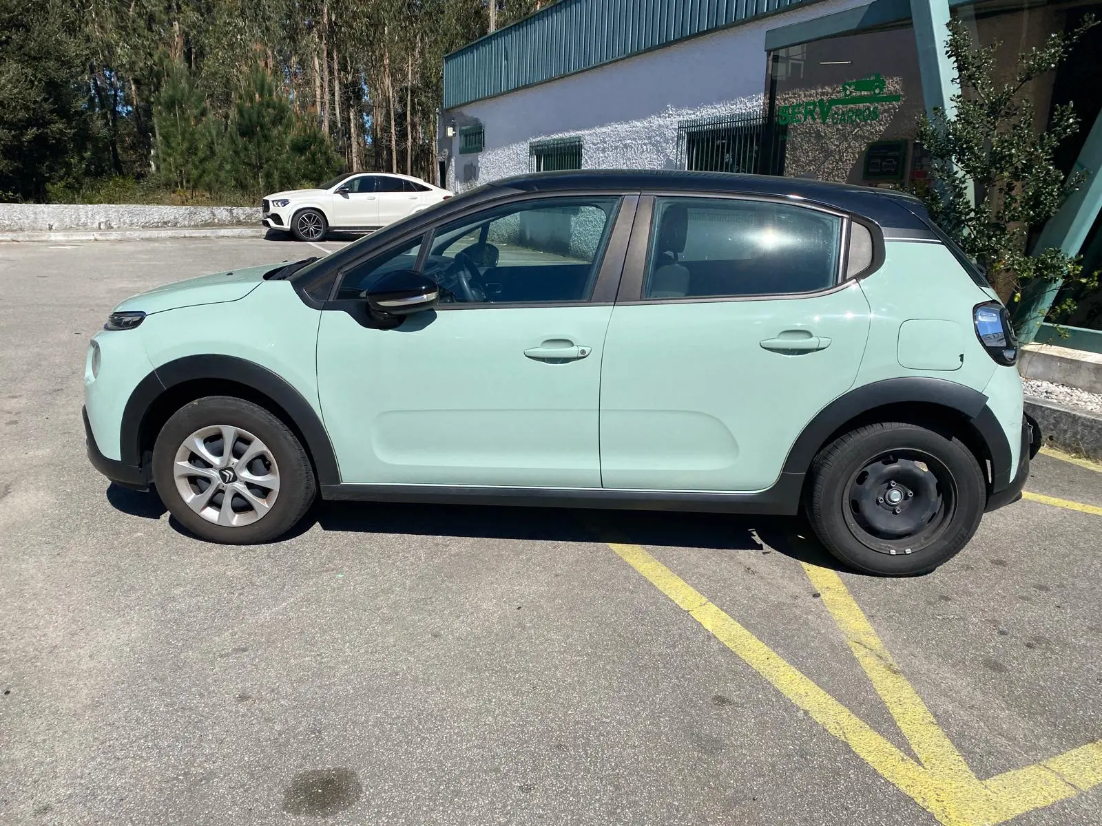 Alzavetro anteriore sinistro CITROËN C3 III (SX)