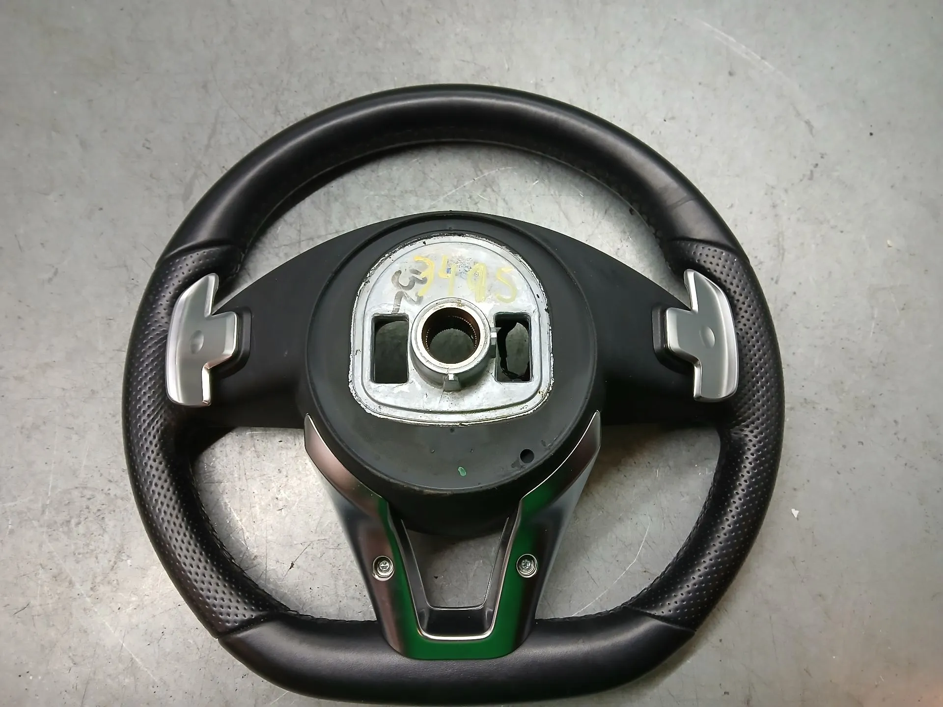 Volante MERCEDES-BENZ Classe C Coupé (C205) Imagem-4