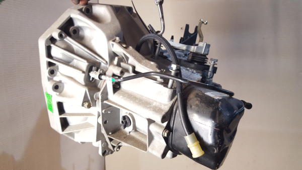 Caixa de velocidades manual RENAULT Clio III (BR0/1, CR0/1) Imagem-2