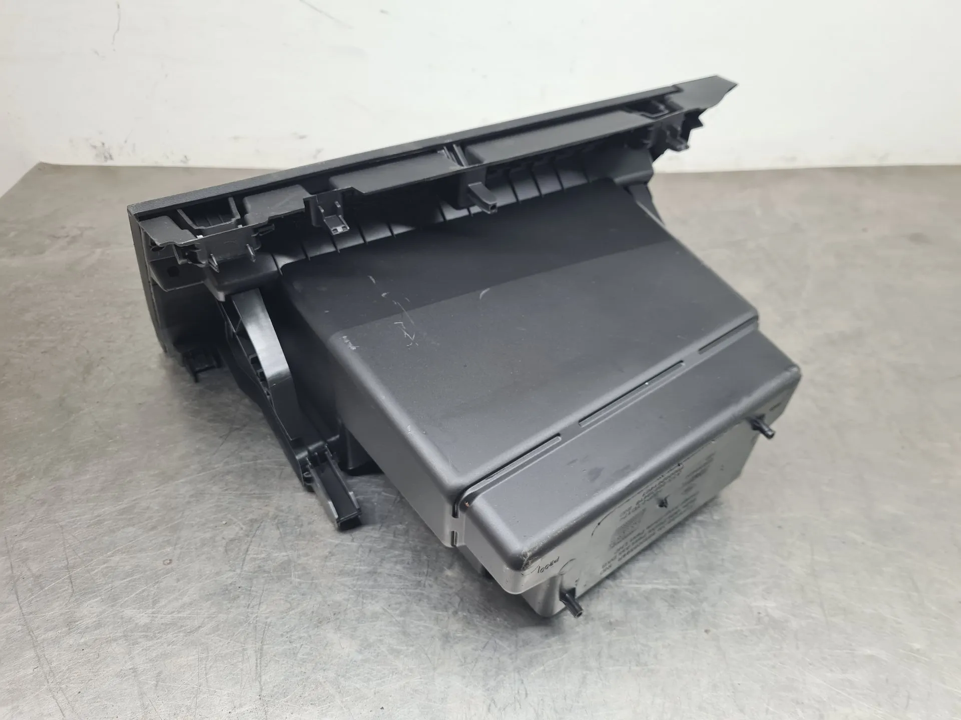 Vano portaoggetti DACIA Sandero III Imagem-2