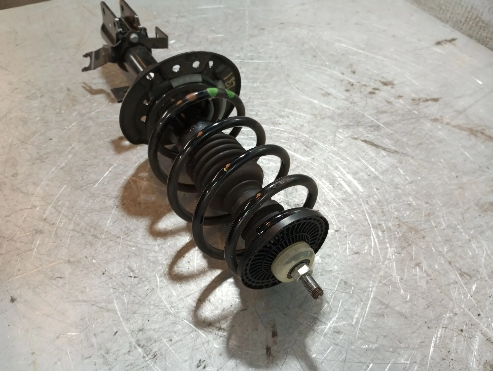 Right Front Shock Absorber DACIA Sandero III Imagem-1