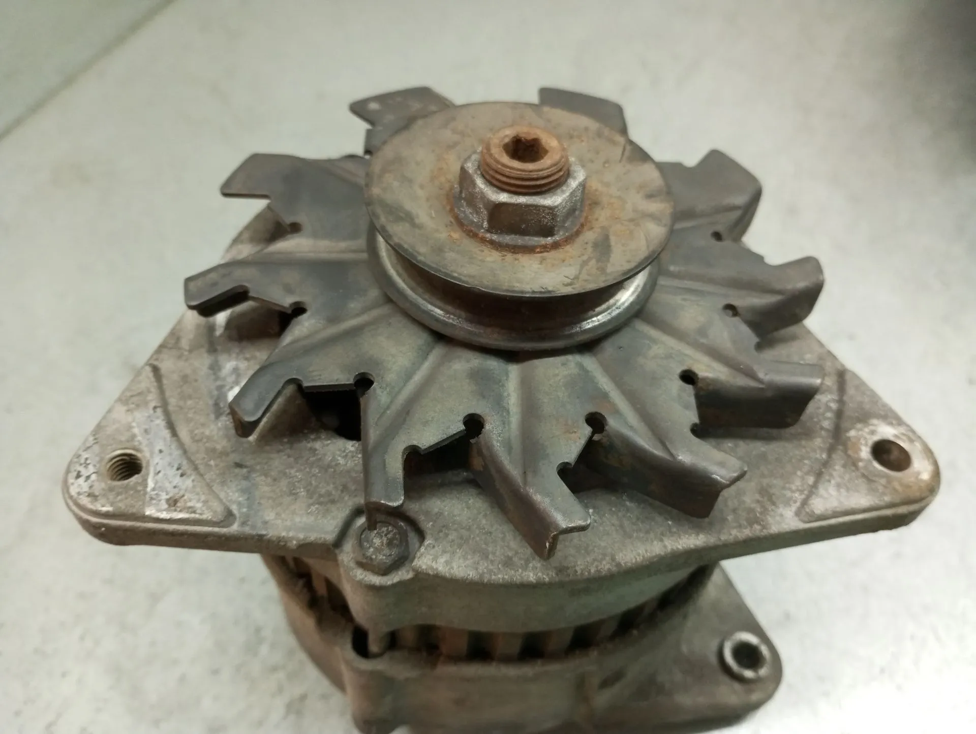 Alternador LAND ROVER Defender Cabrio (L316) Imagem-2