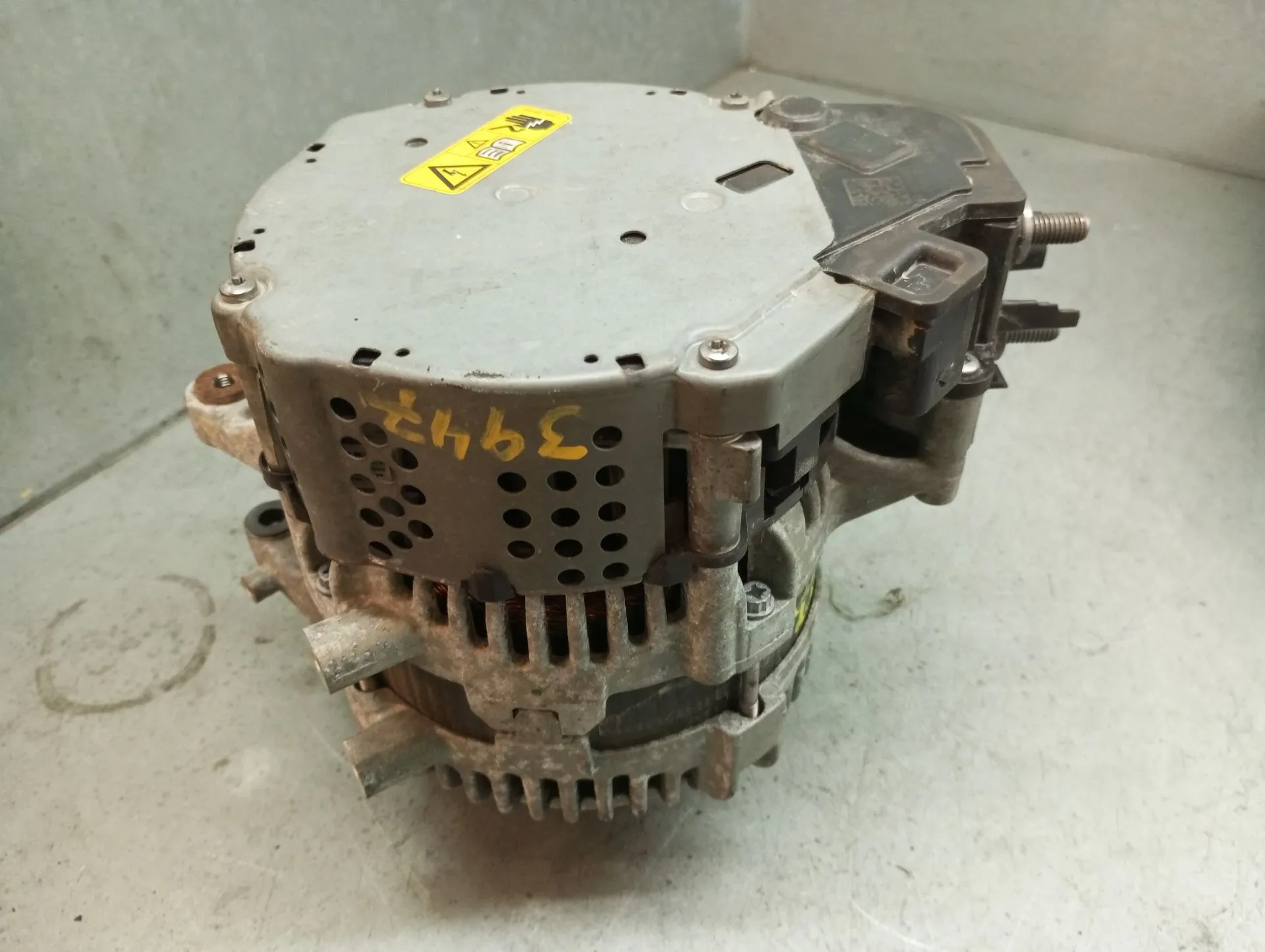 Alternador FORD Fiesta VII (HJ, HF) Imagem-2