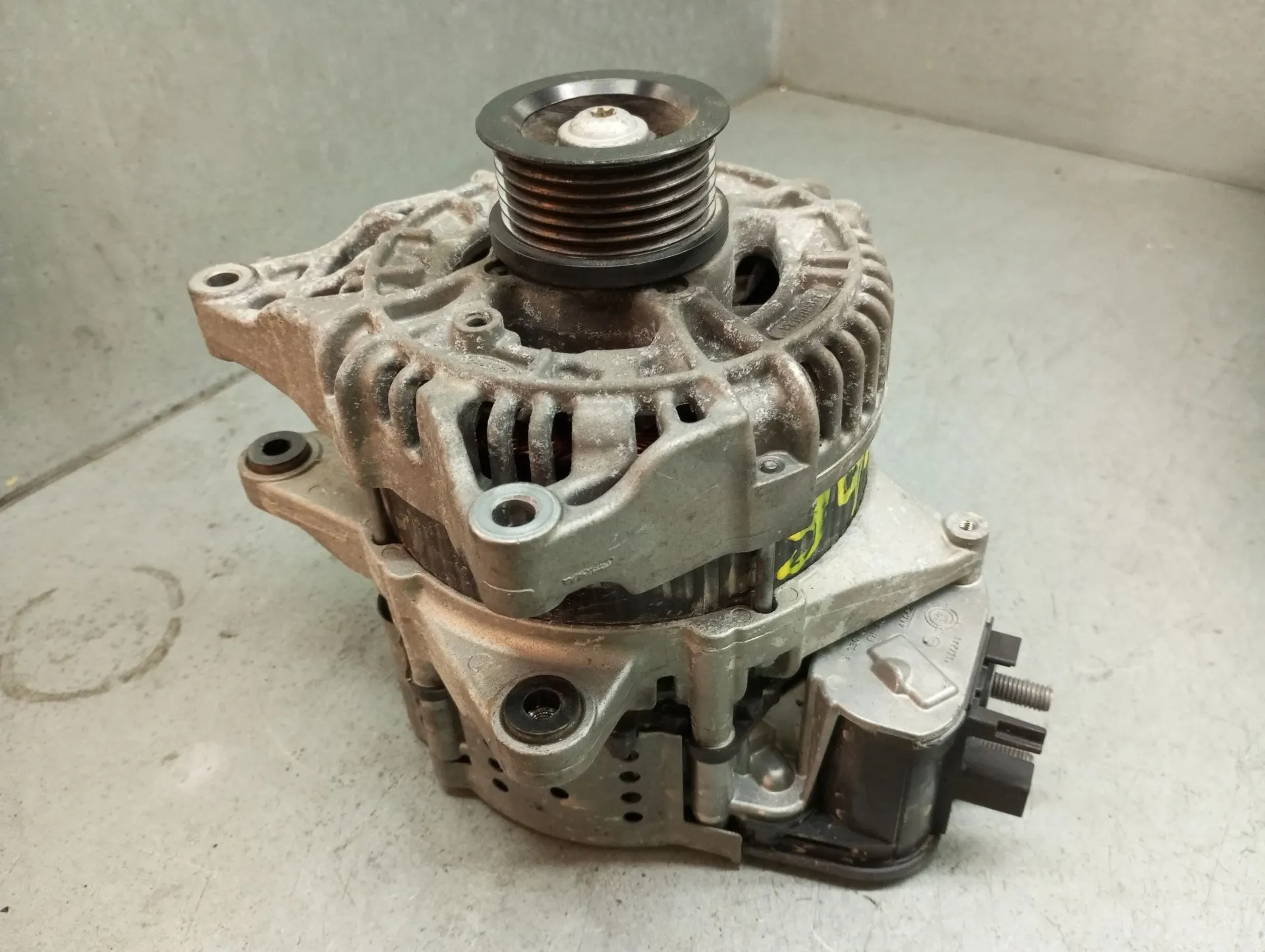 Alternateur FORD Fiesta VII (HJ, HF)