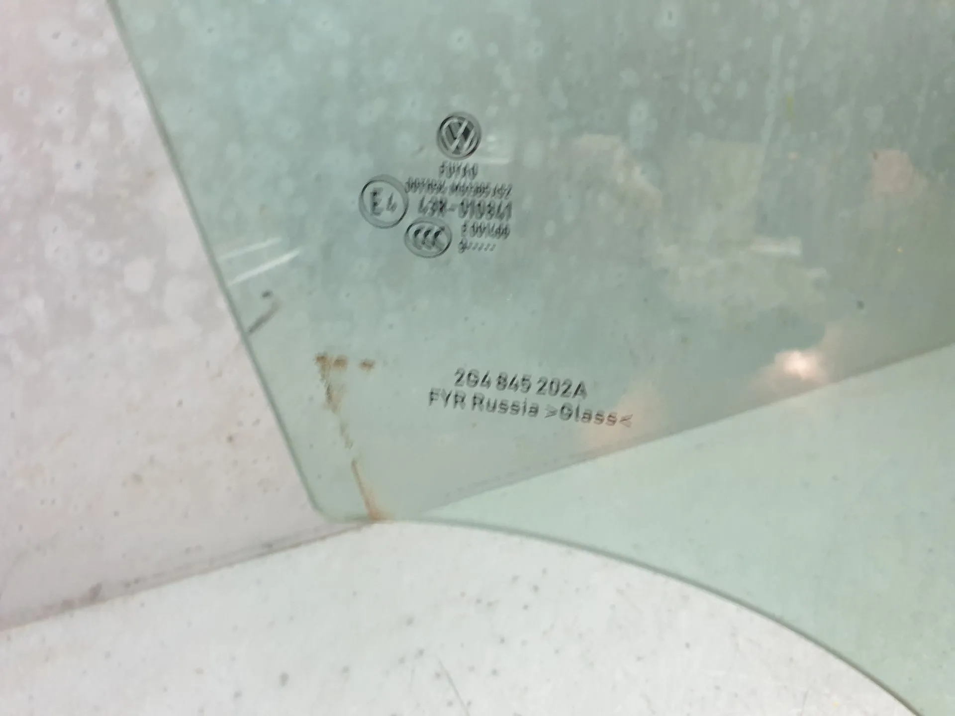 Vetro porta anteriore destra VOLKSWAGEN Polo (AW1) Imagem-1