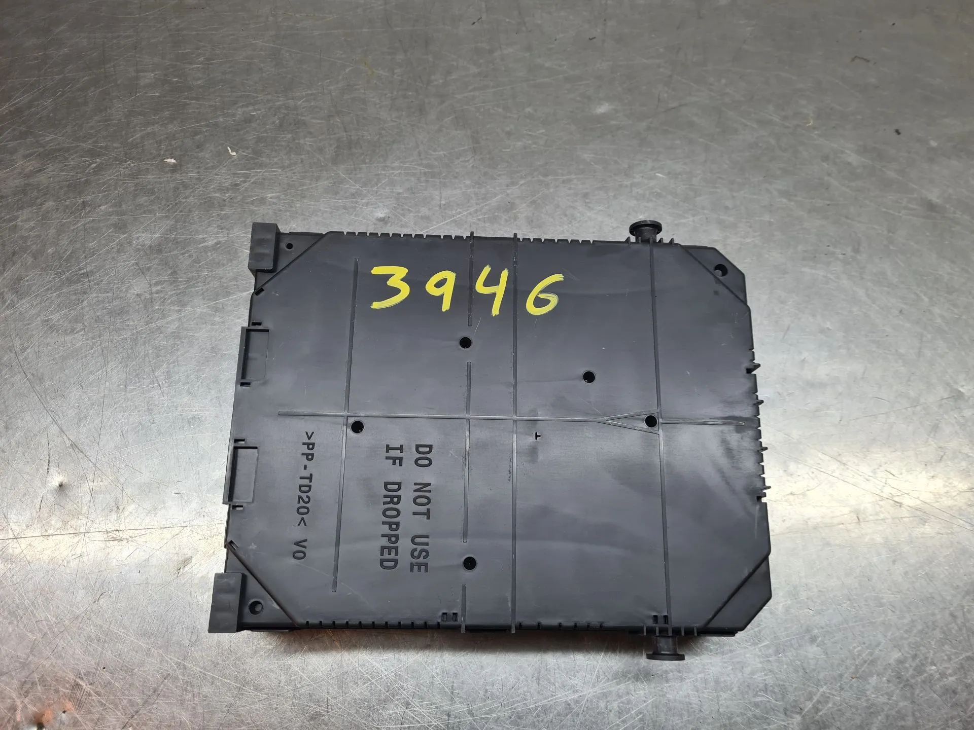 Caixa fusíveis / SAM / BSI PEUGEOT 208 II Imagem-1