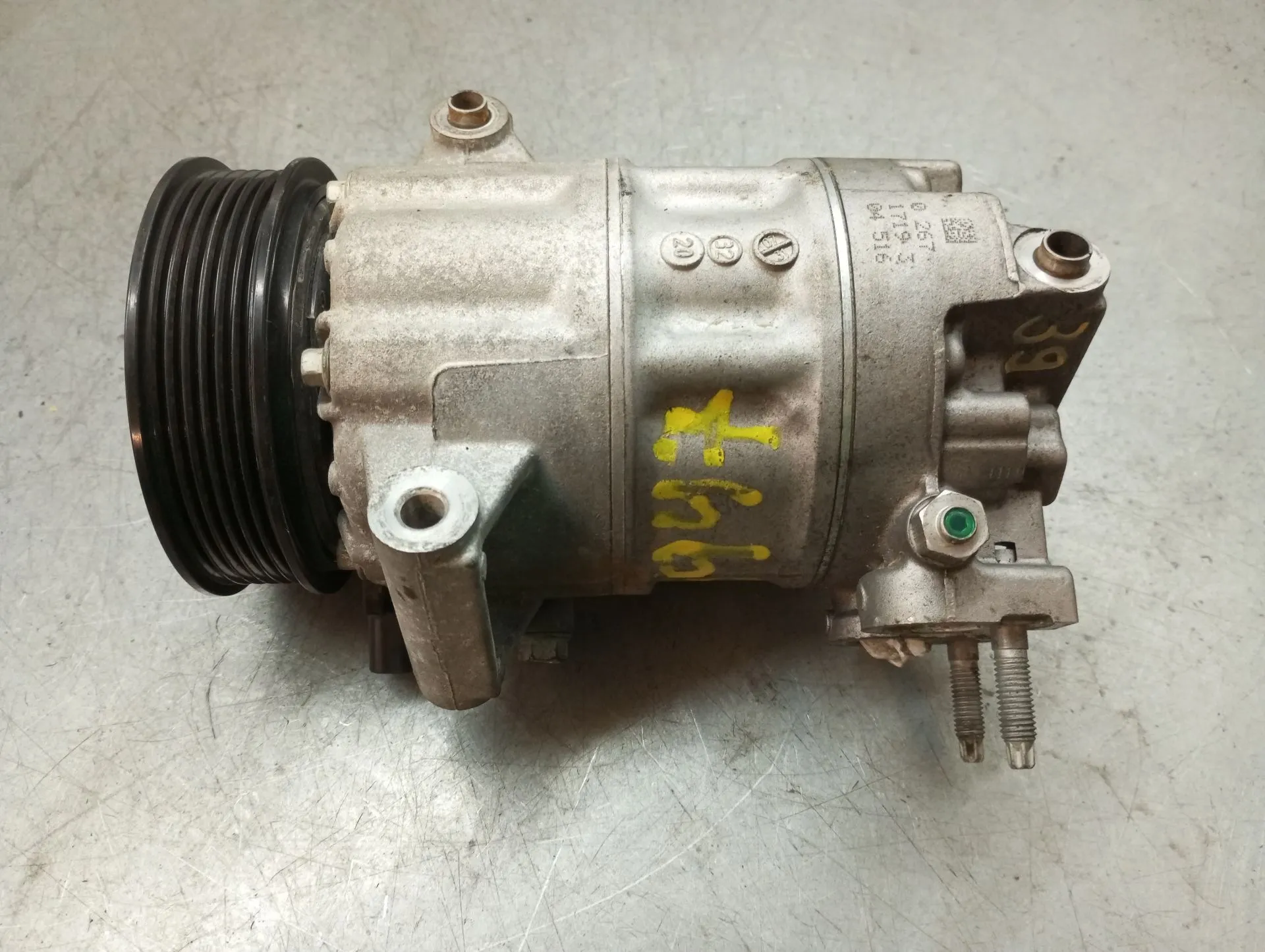 Compresseur AC FORD Fiesta VII (HJ, HF)