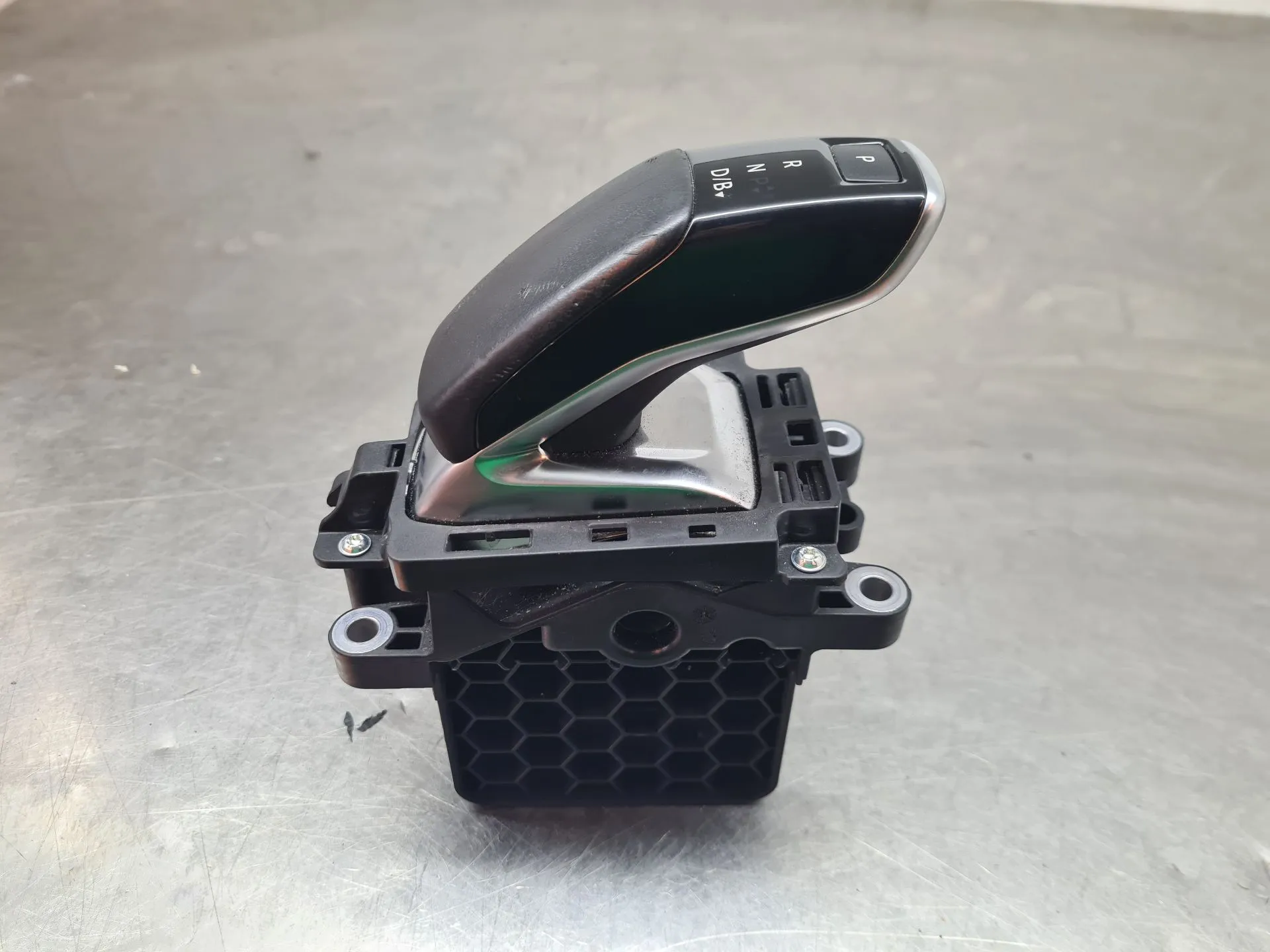 Gear selector PEUGEOT 208 II Imagem-1