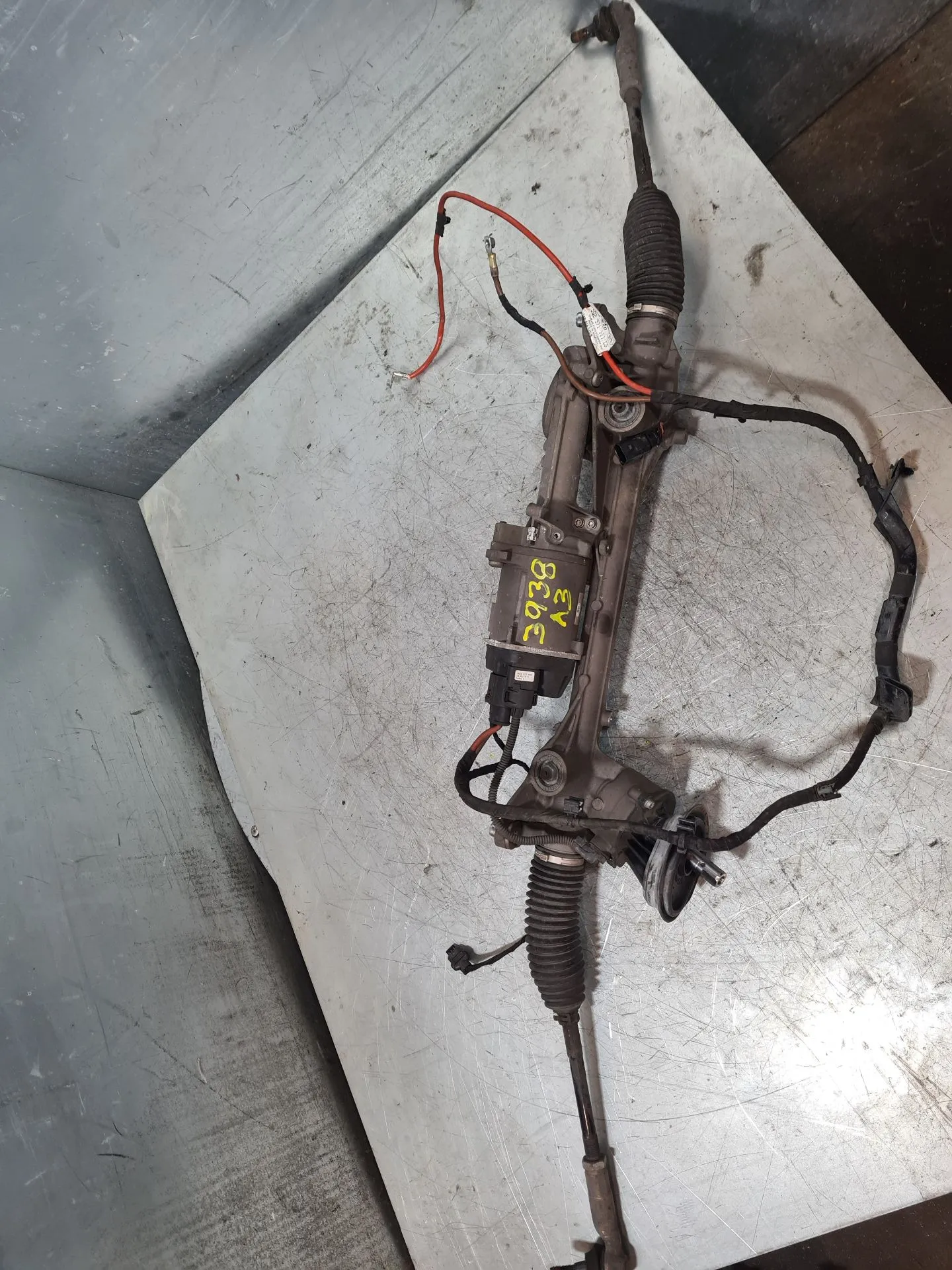 Scatola dello sterzo AUDI A3 (8V1, 8VK)
