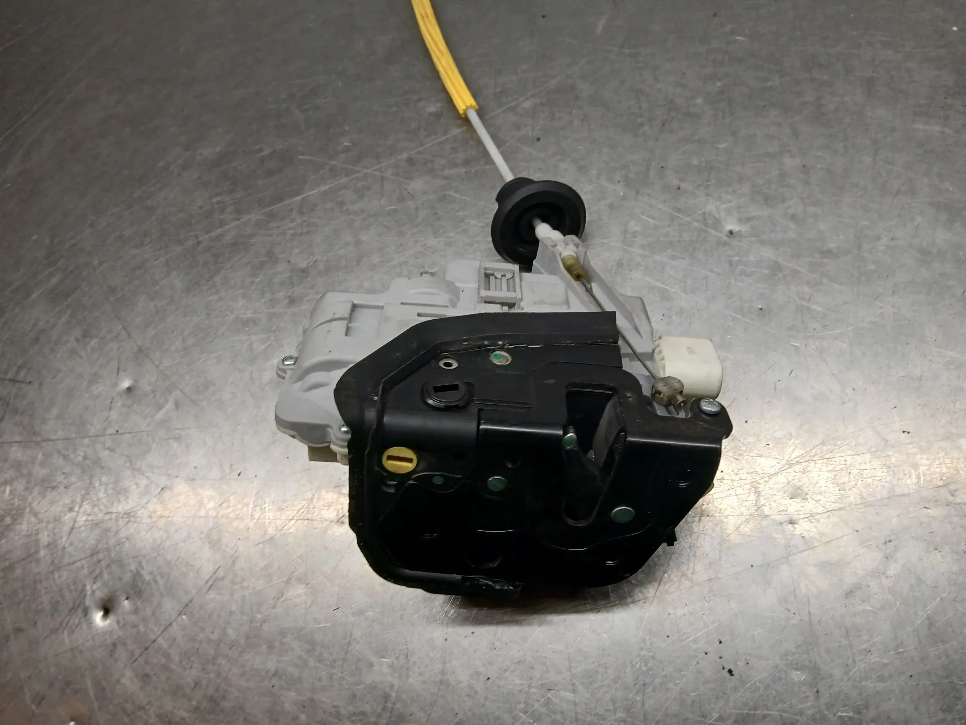 Serratura / chiusura posteriore Sinistra AUDI A3 (8P1) Imagem-2