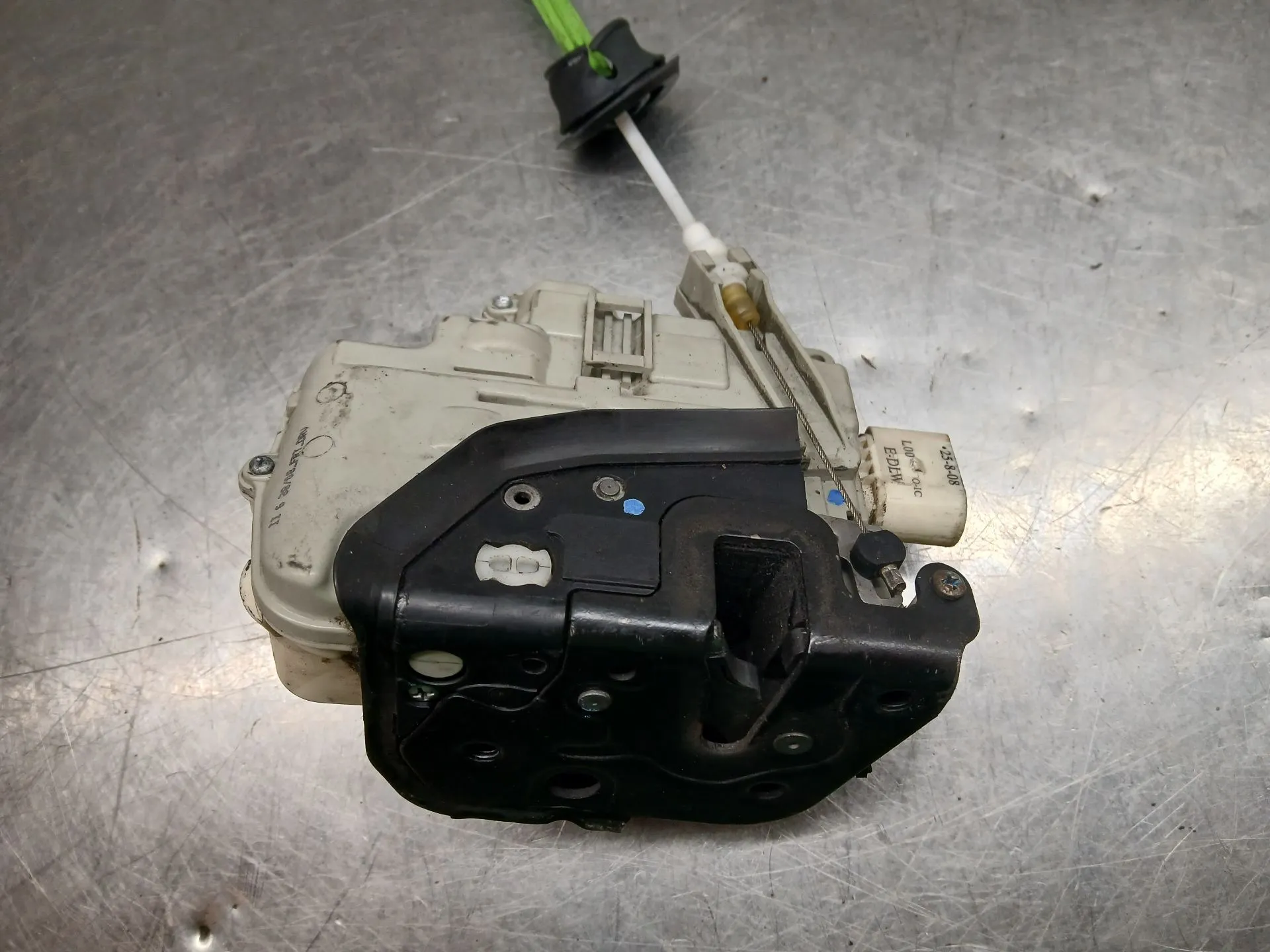 Fechadura / fecho porta frente esquerdo AUDI A3 (8P1) Imagem-2