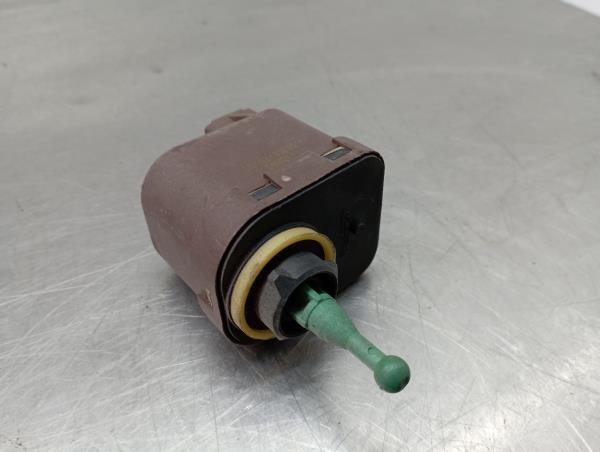 Motore regolazione fari VOLKSWAGEN Golf III (1H1)