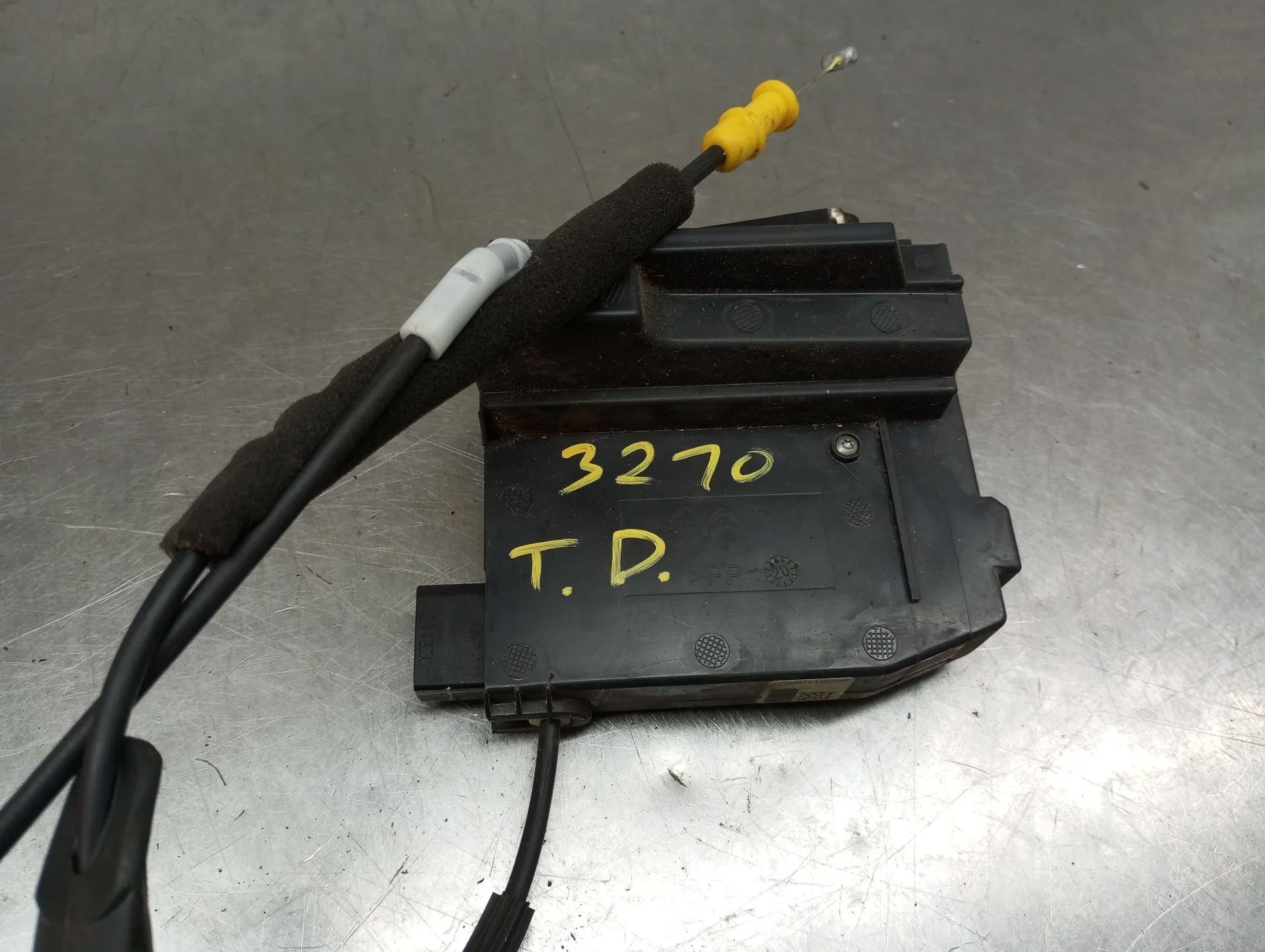 Serratura / chiusura posteriore destra PEUGEOT 308 SW II Imagem-1