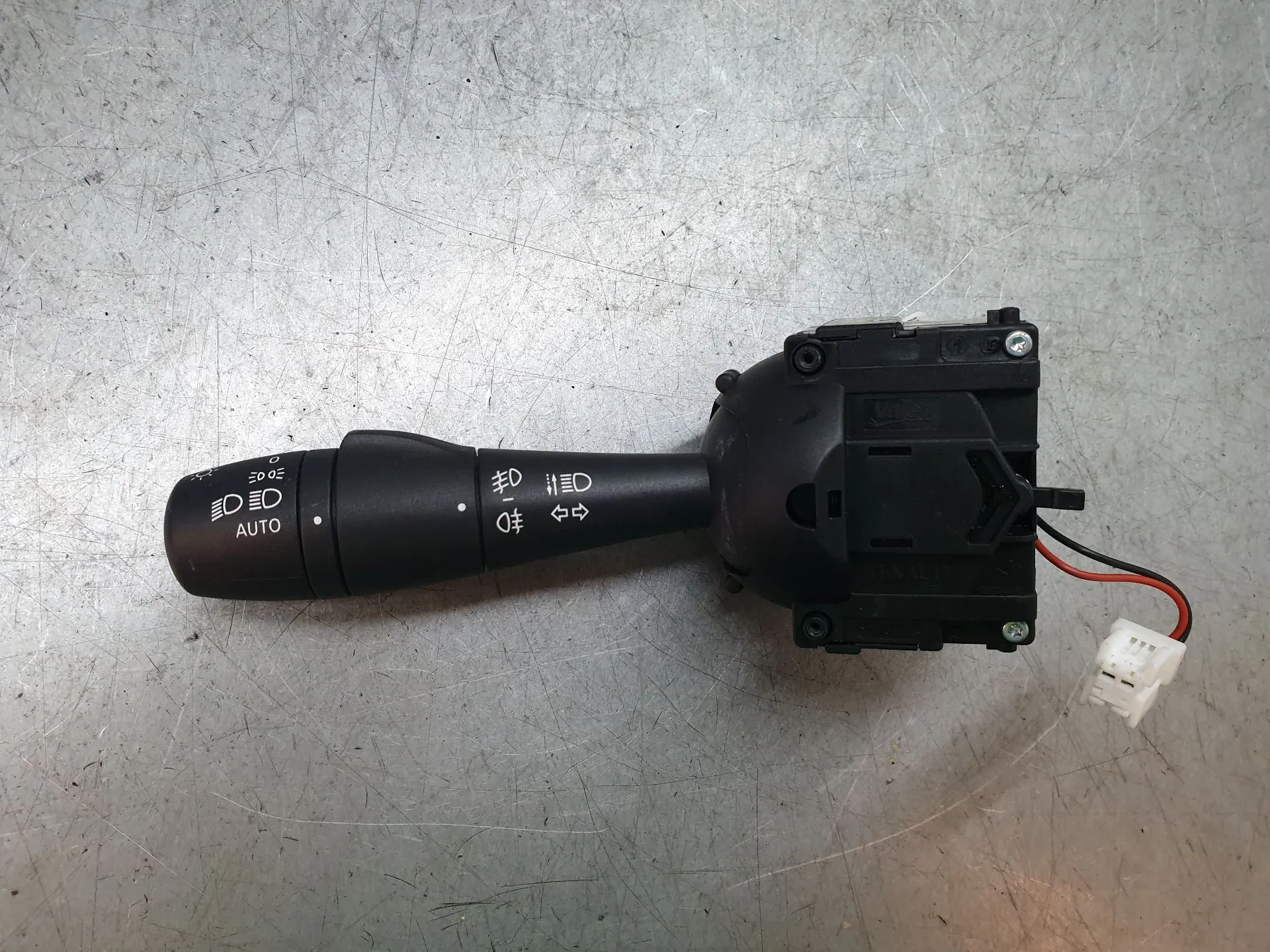 Leva delle luci RENAULT Clio IV (BH_)