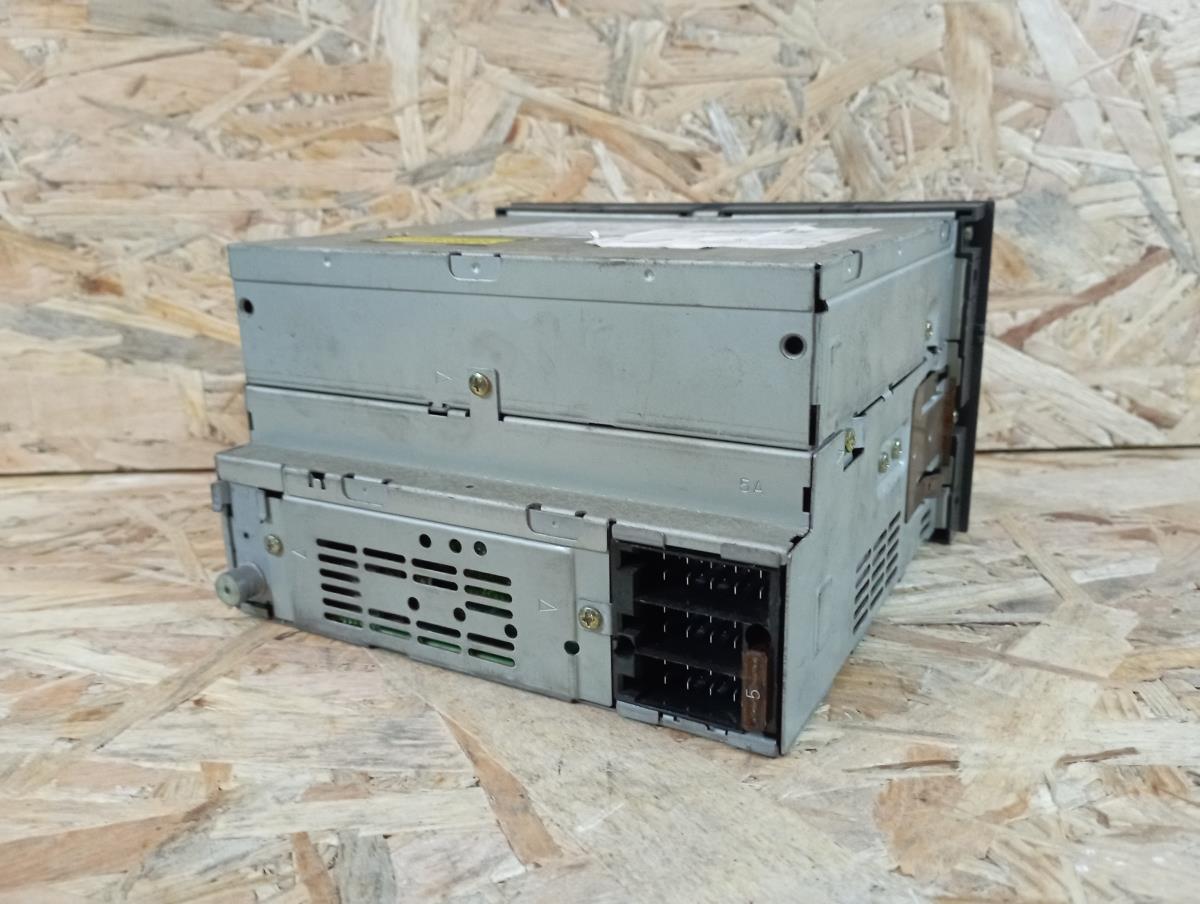 Car radio SAAB 9-5 Sedan (YS3E) Imagem-2