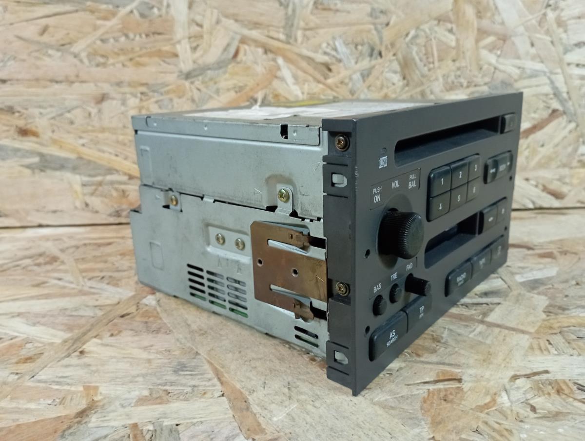 Car radio SAAB 9-5 Sedan (YS3E) Imagem-1