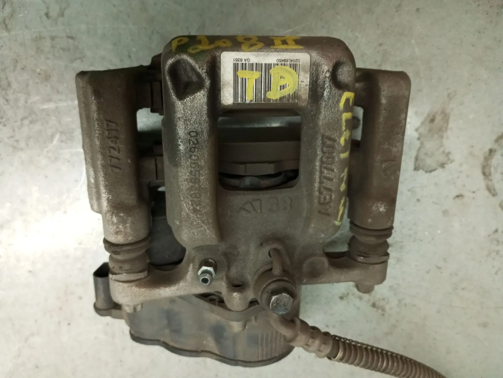 Right rear Brake Caliper PEUGEOT 208 II Imagem-1