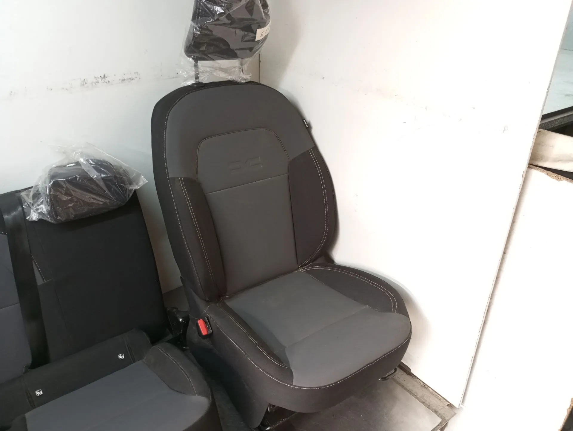 Conjunto de Bancos DACIA Sandero III Imagem-1