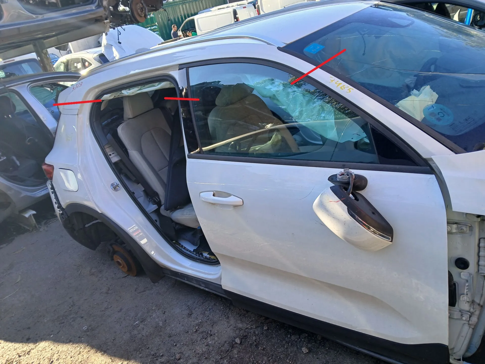 Tetto VOLVO XC40 (536)