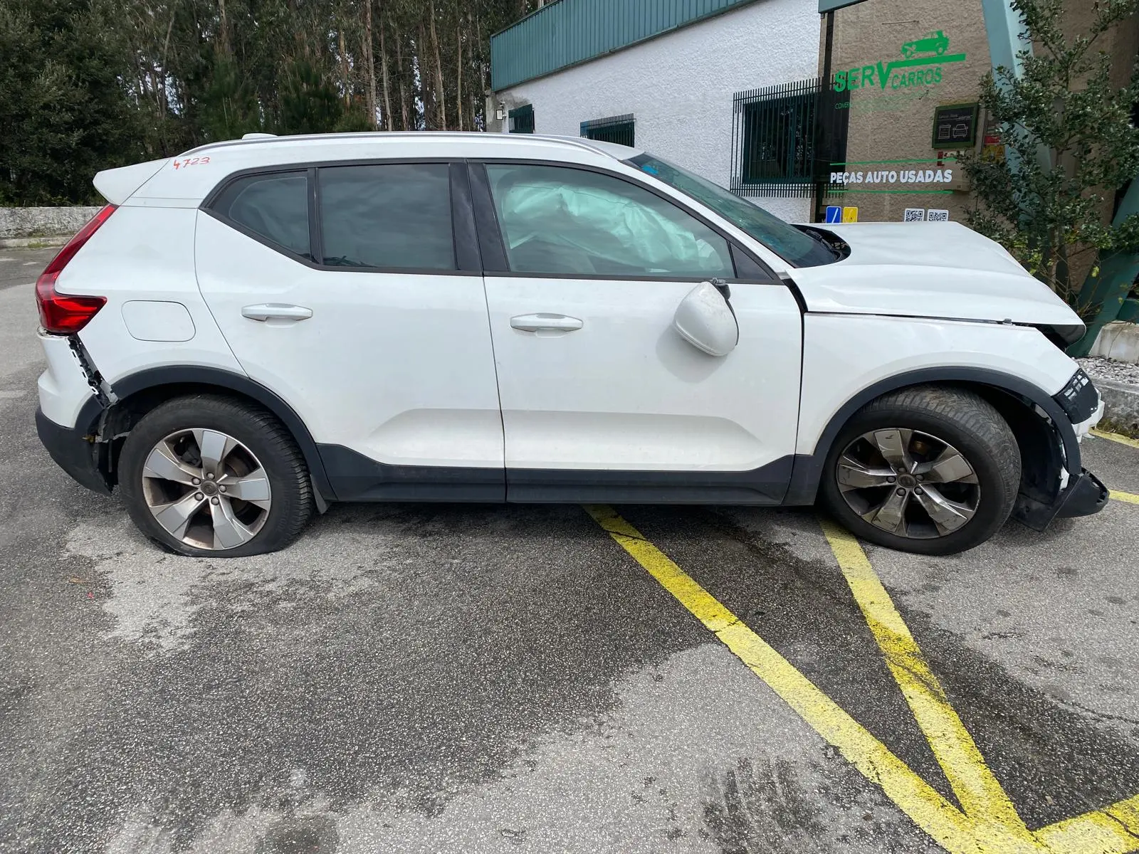 Alzavetro anteriore destro VOLVO XC40 (536)