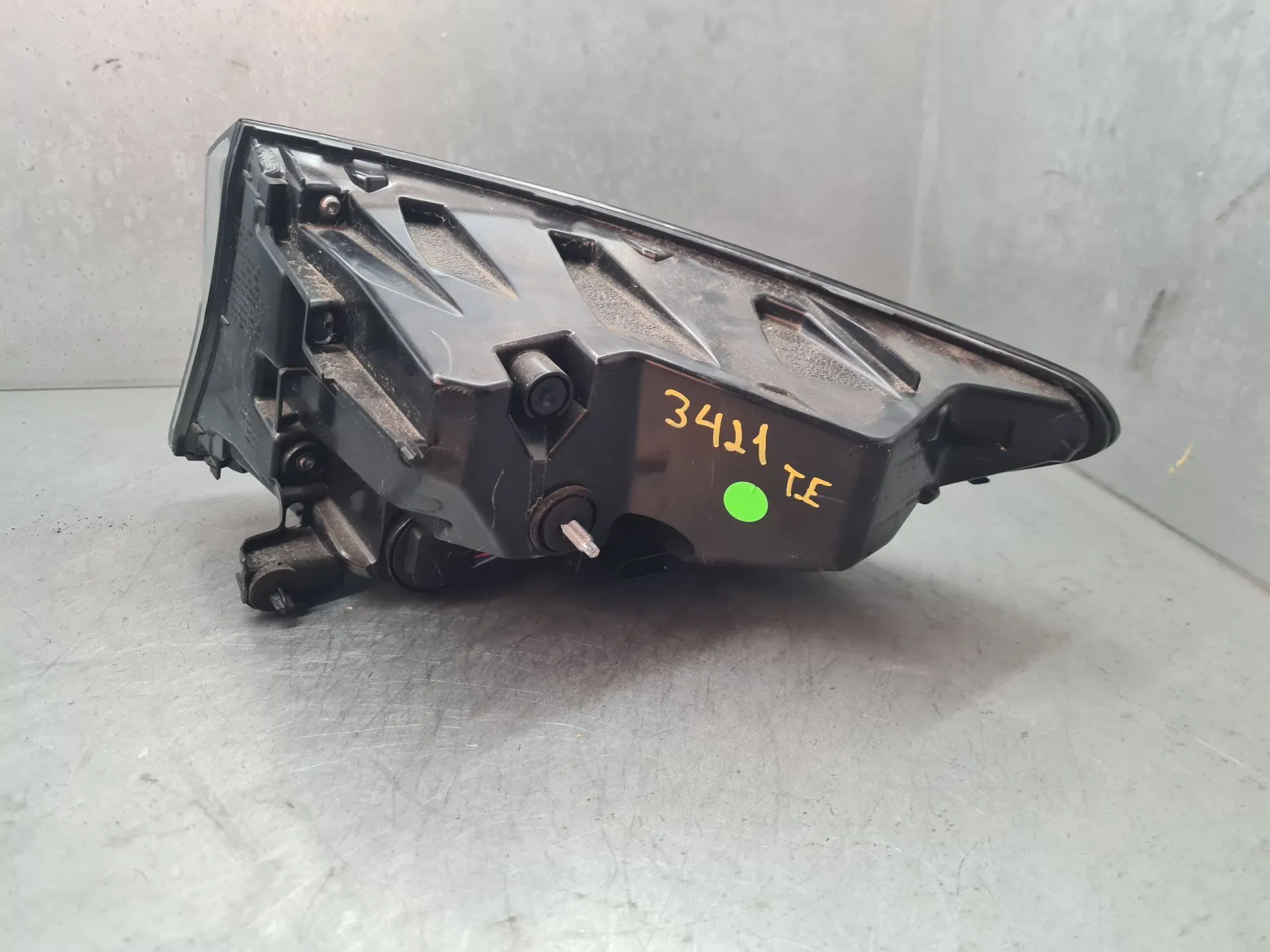 Feu arrière Gauche RENAULT Austral Imagem-2