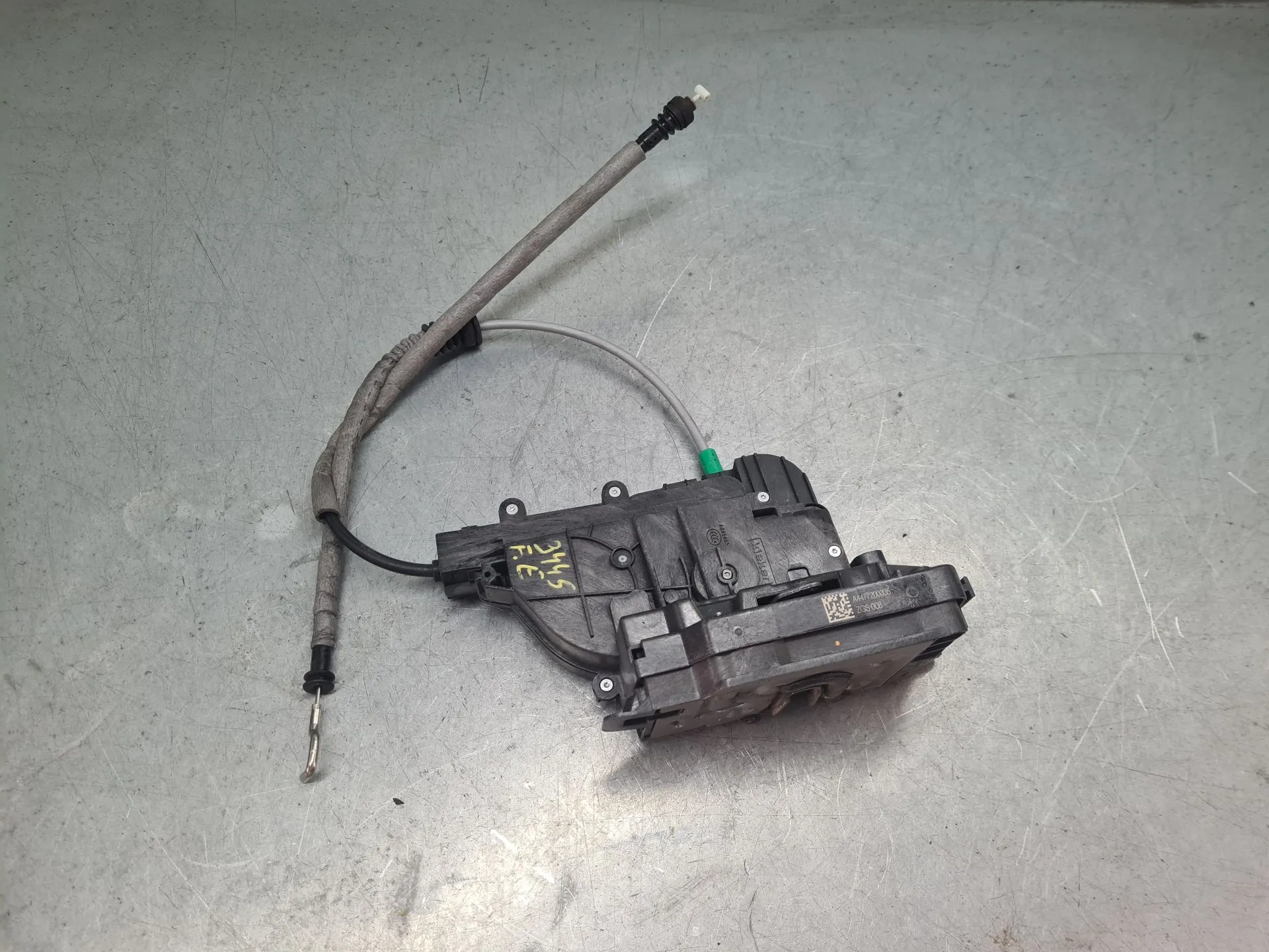 Cerradura / cierre puerta delantero izquierdo MERCEDES-BENZ Vito (W447)