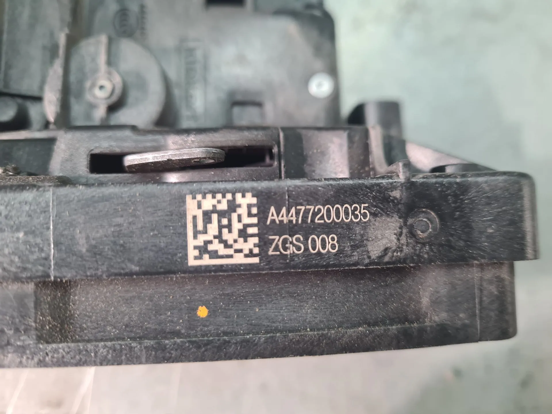 Serrure Avant Gauche MERCEDES-BENZ Vito (W447) Imagem-3
