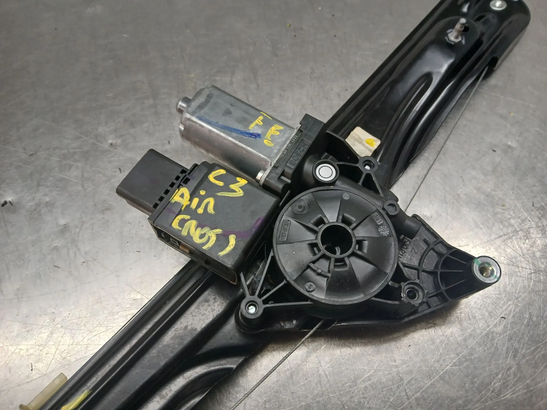 Lève-vitre avant gauche CITROËN C3 Aircross II (2R_, 2C_) Imagem-1