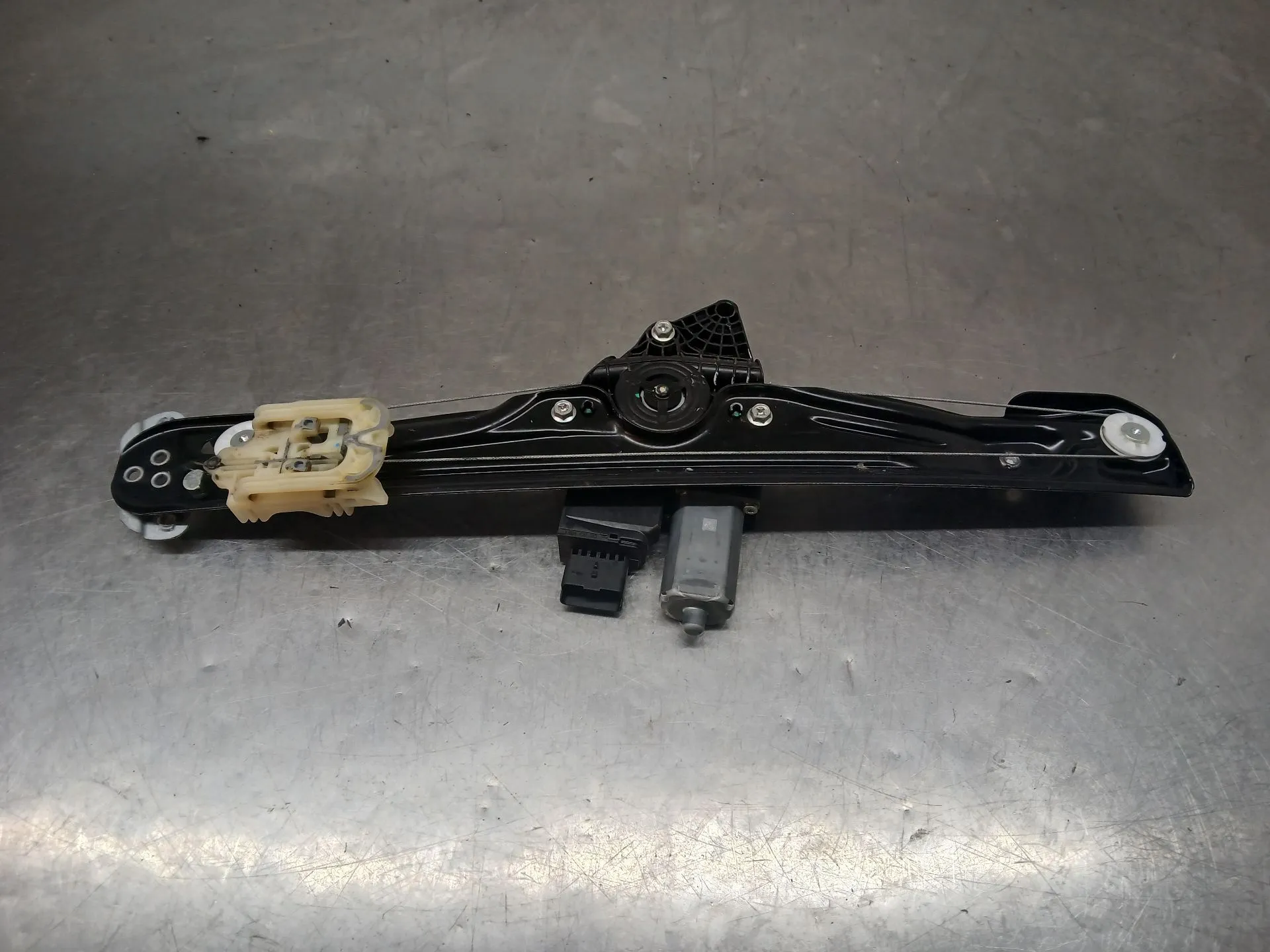 Lève-vitre avant gauche CITROËN C3 Aircross II (2R_, 2C_) Imagem-2