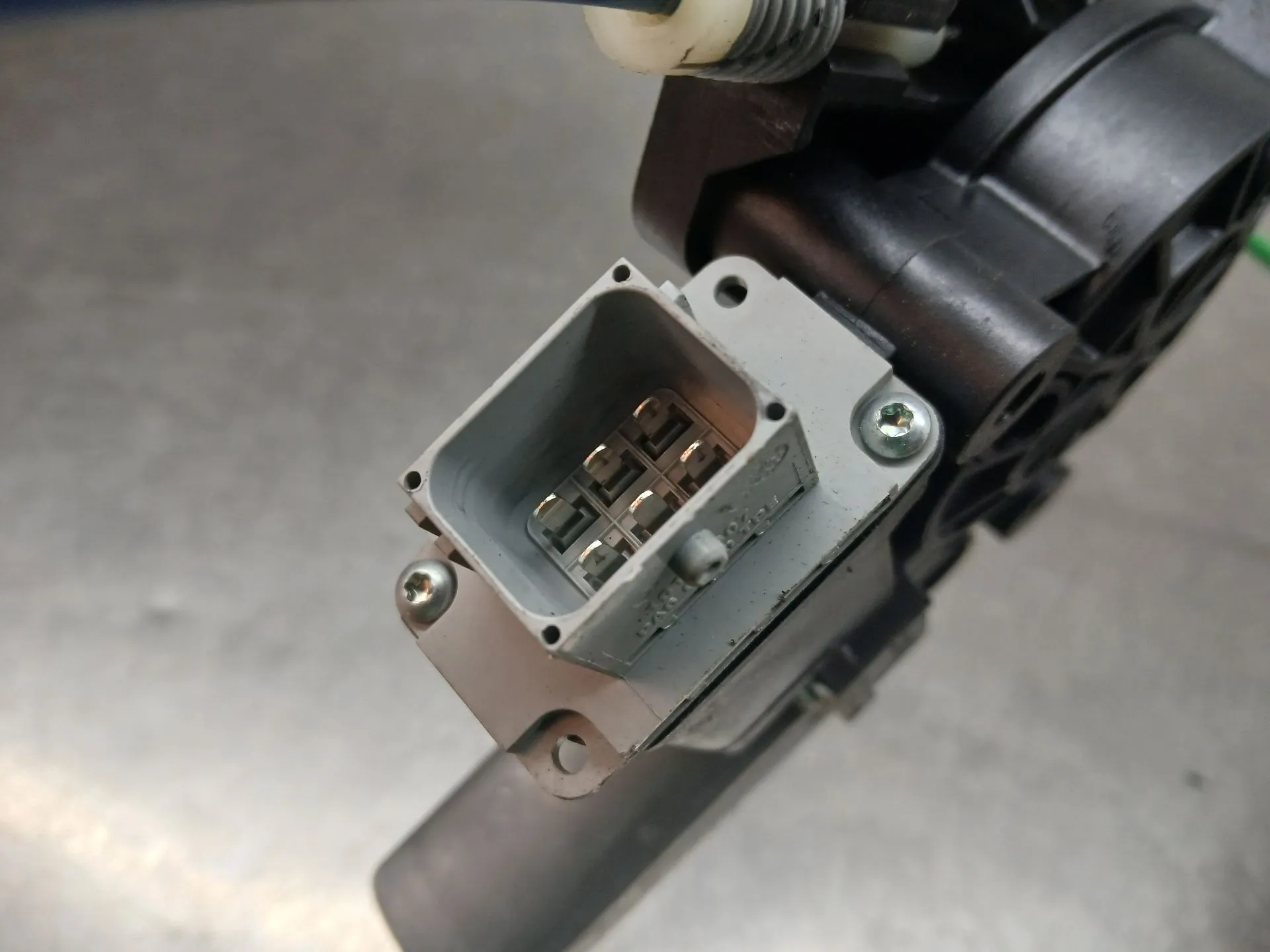 Lève-vitre avant gauche OPEL Corsa E Imagem-3