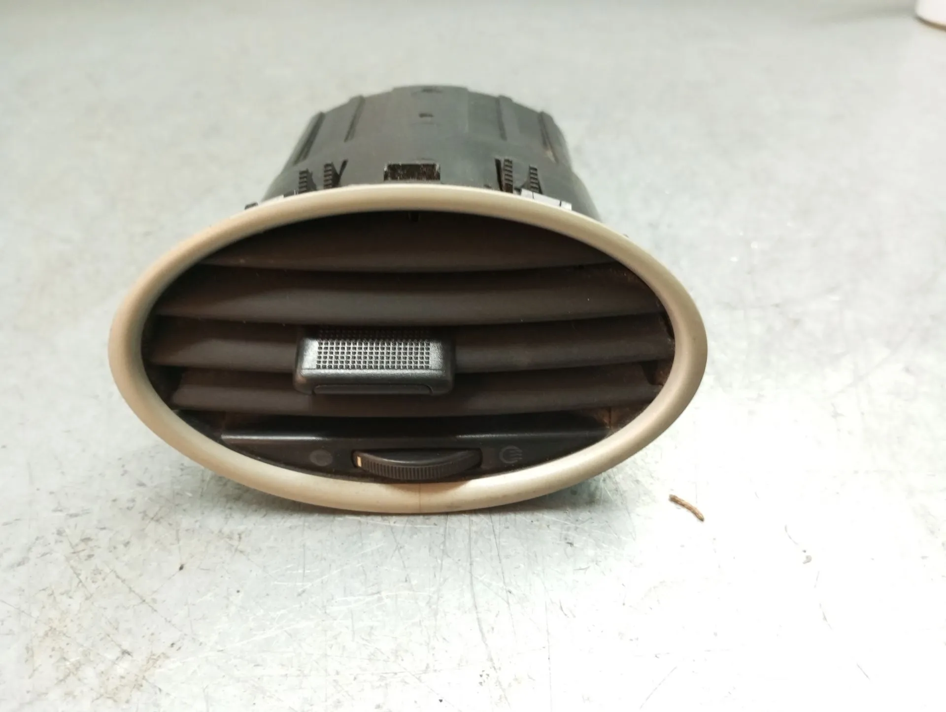Diffusore / uscita aria FORD Focus II (DA_)