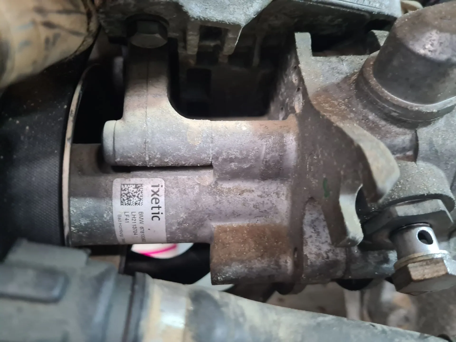 Bomba de dirección BMW X5 (E70)