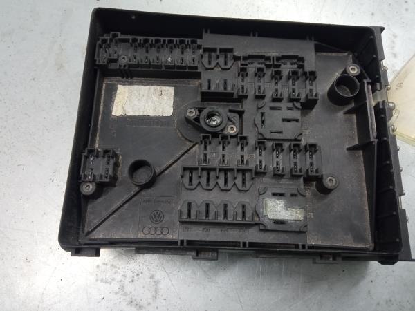 Caixa fusíveis / SAM / BSI VOLKSWAGEN Golf V (1K1) Imagem-1