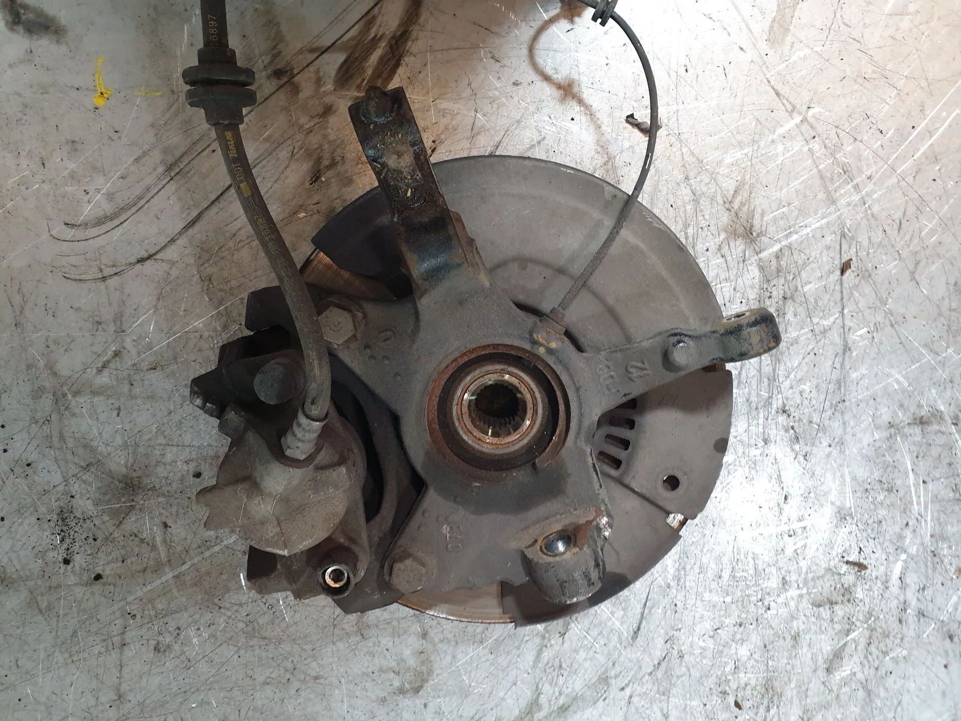 Fusée avant Droite RENAULT Clio V (BF_)